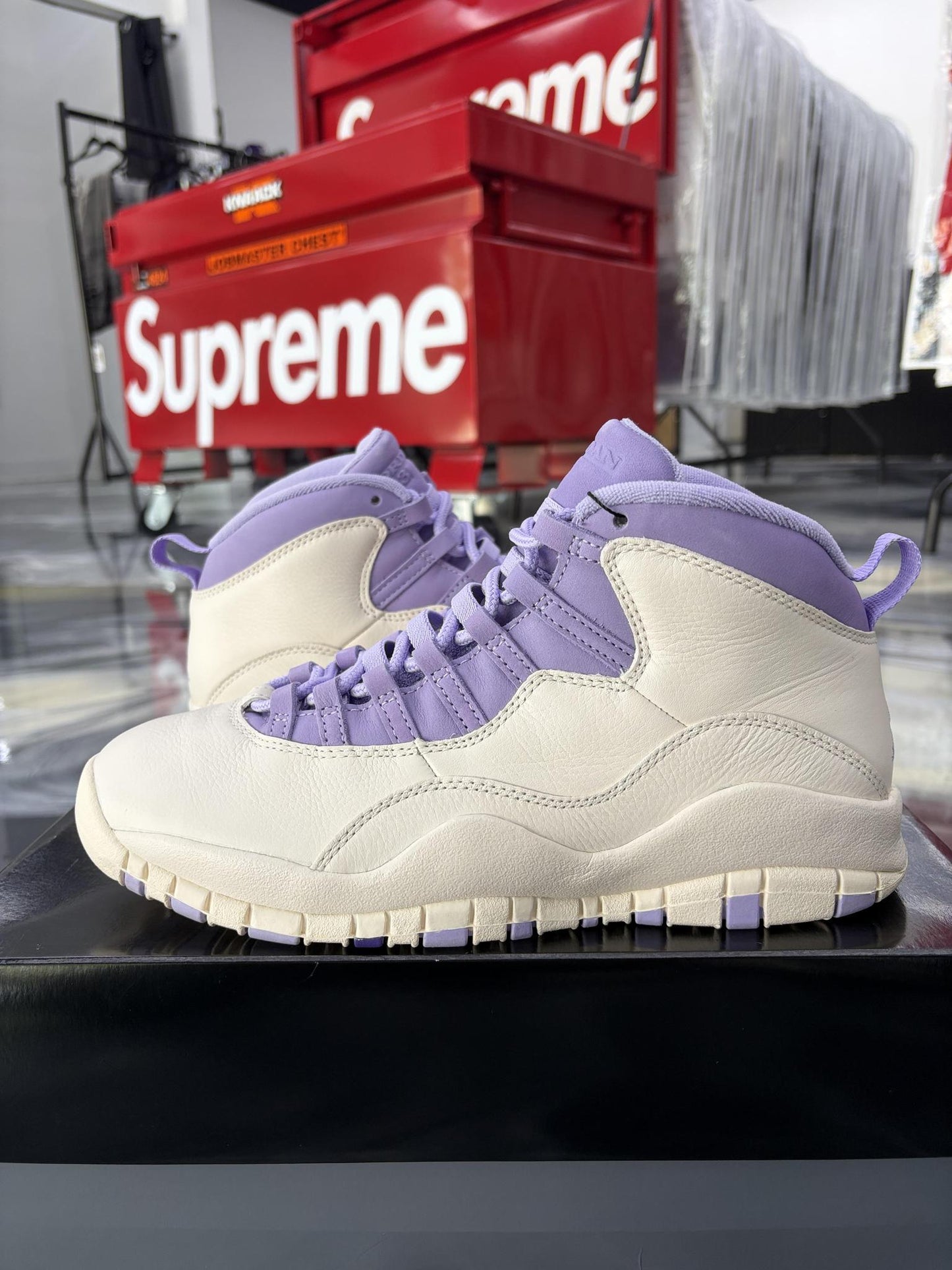 Jordan 10 "Hydrangeas" Used Size 9