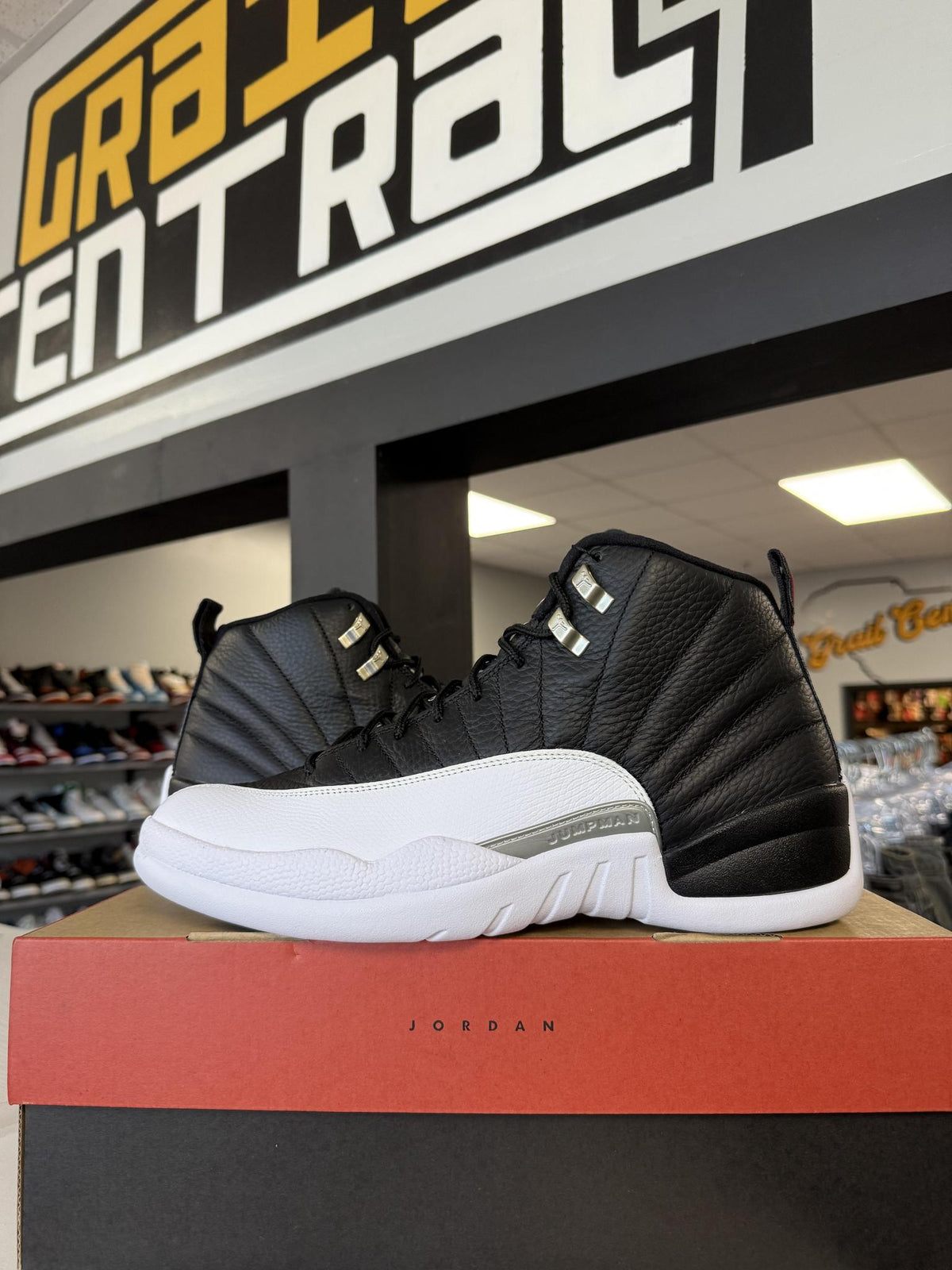 Jordan 12 "Playoff" Used Size 12