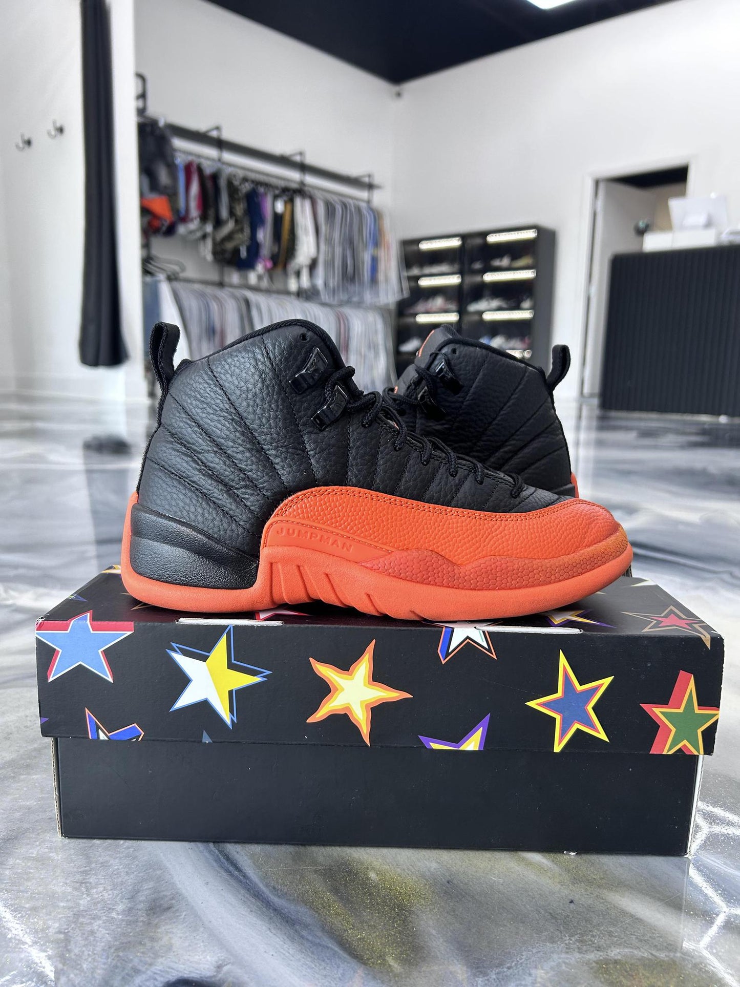 Jordan 12 "Brilliant Orange" Used Size 6Y/7.5W