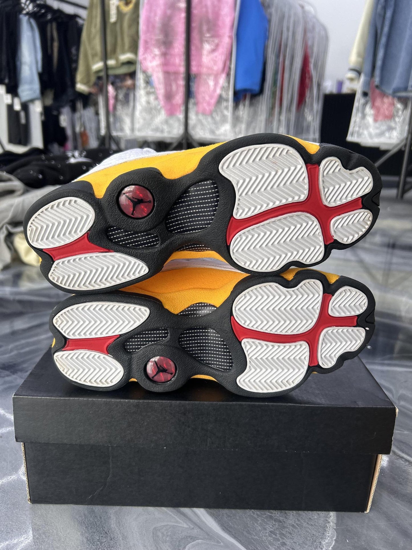 Jordan 13 "Del Sol" Used Size 6Y/7.5W