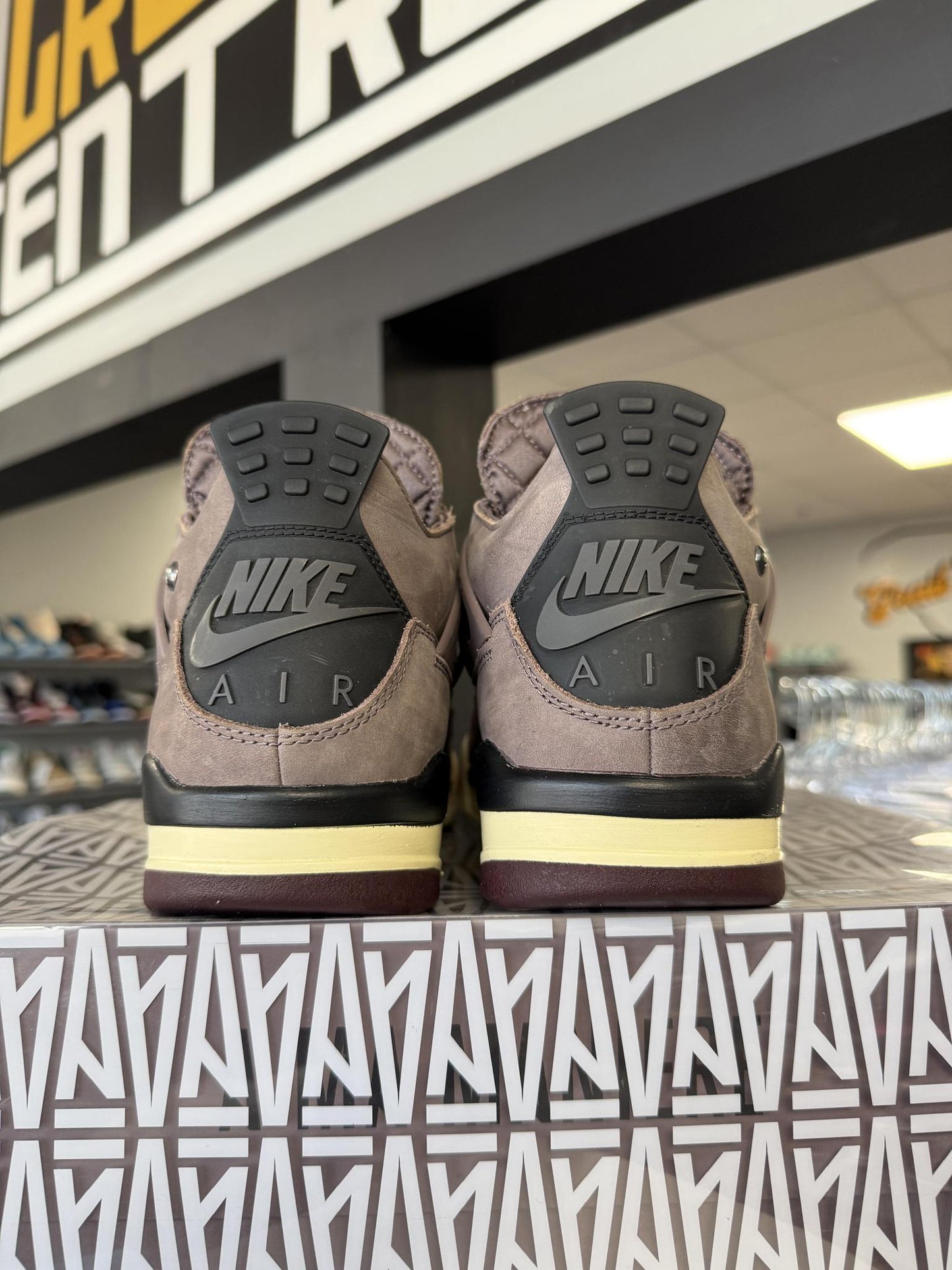 Jordan 4 "A Ma Maniere" Used Size 10