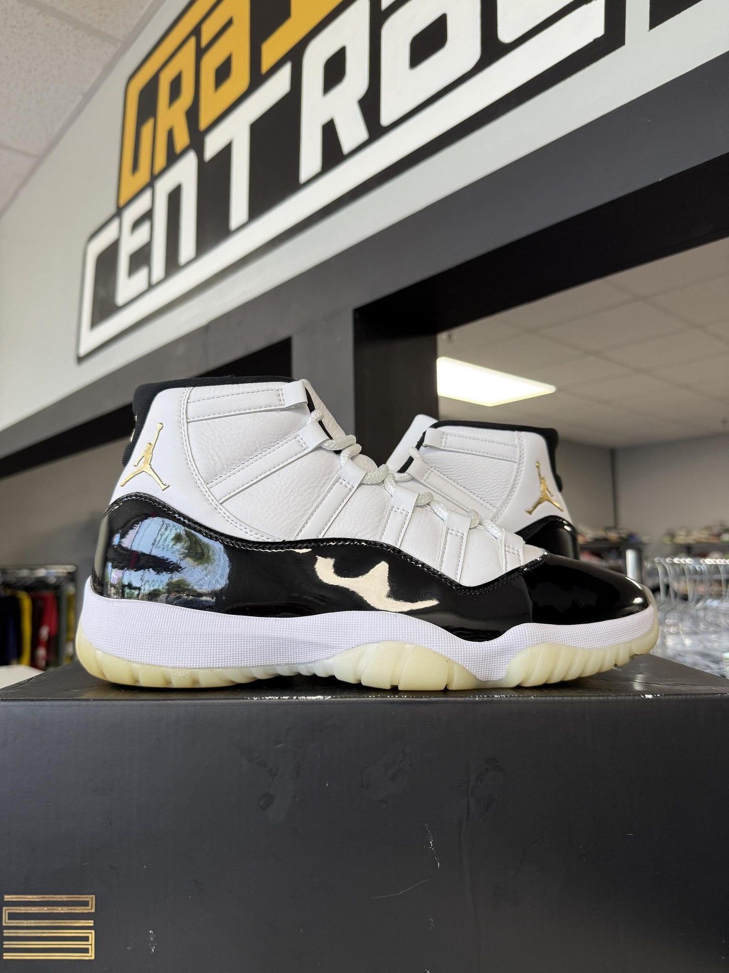 Jordan 11 "Gratitude" Used Size 11