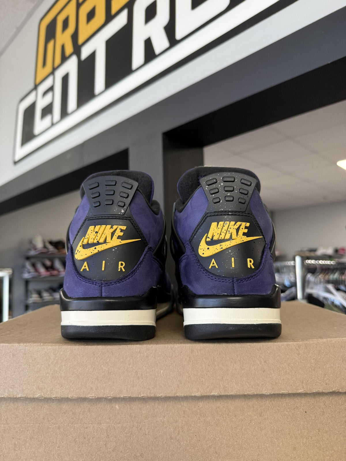 Jordan 4 "Lakers" Used Size 6.5Y/8W