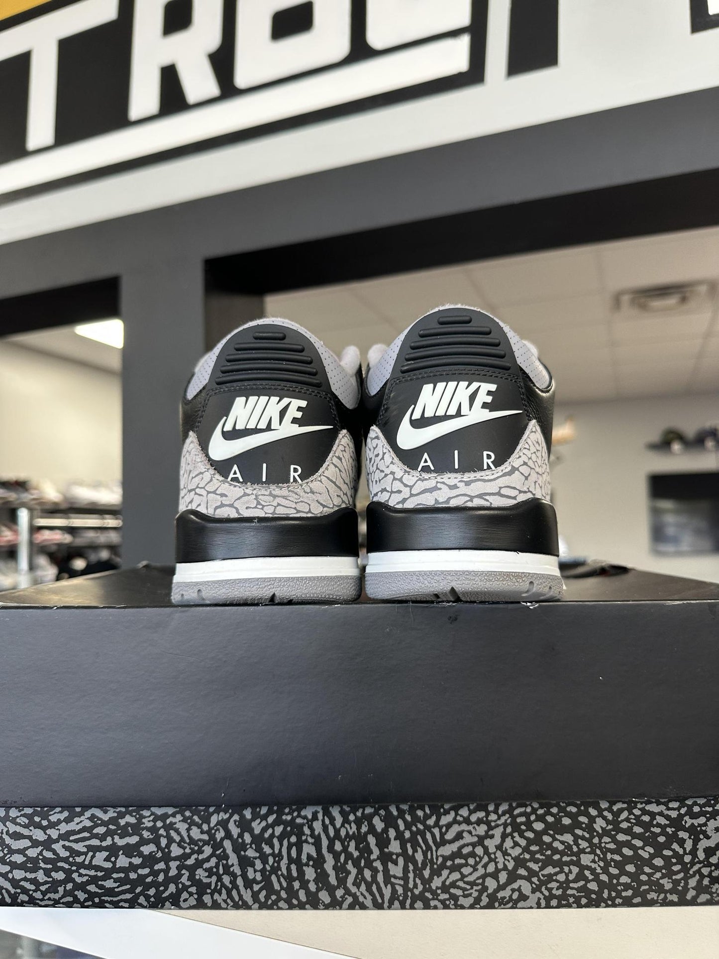 Jordan 3 "Black Cement" Used Size 10.5