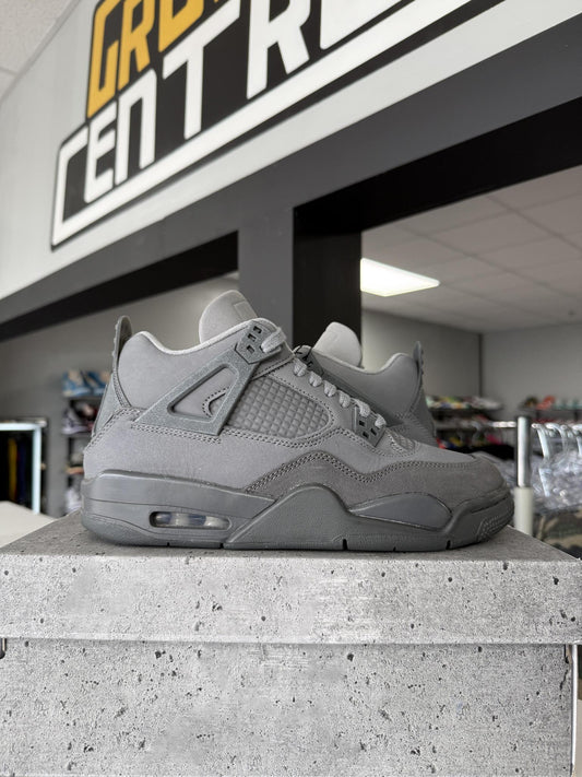 Jordan 4 "Wet Cement" Used Size 7Y/8.5W