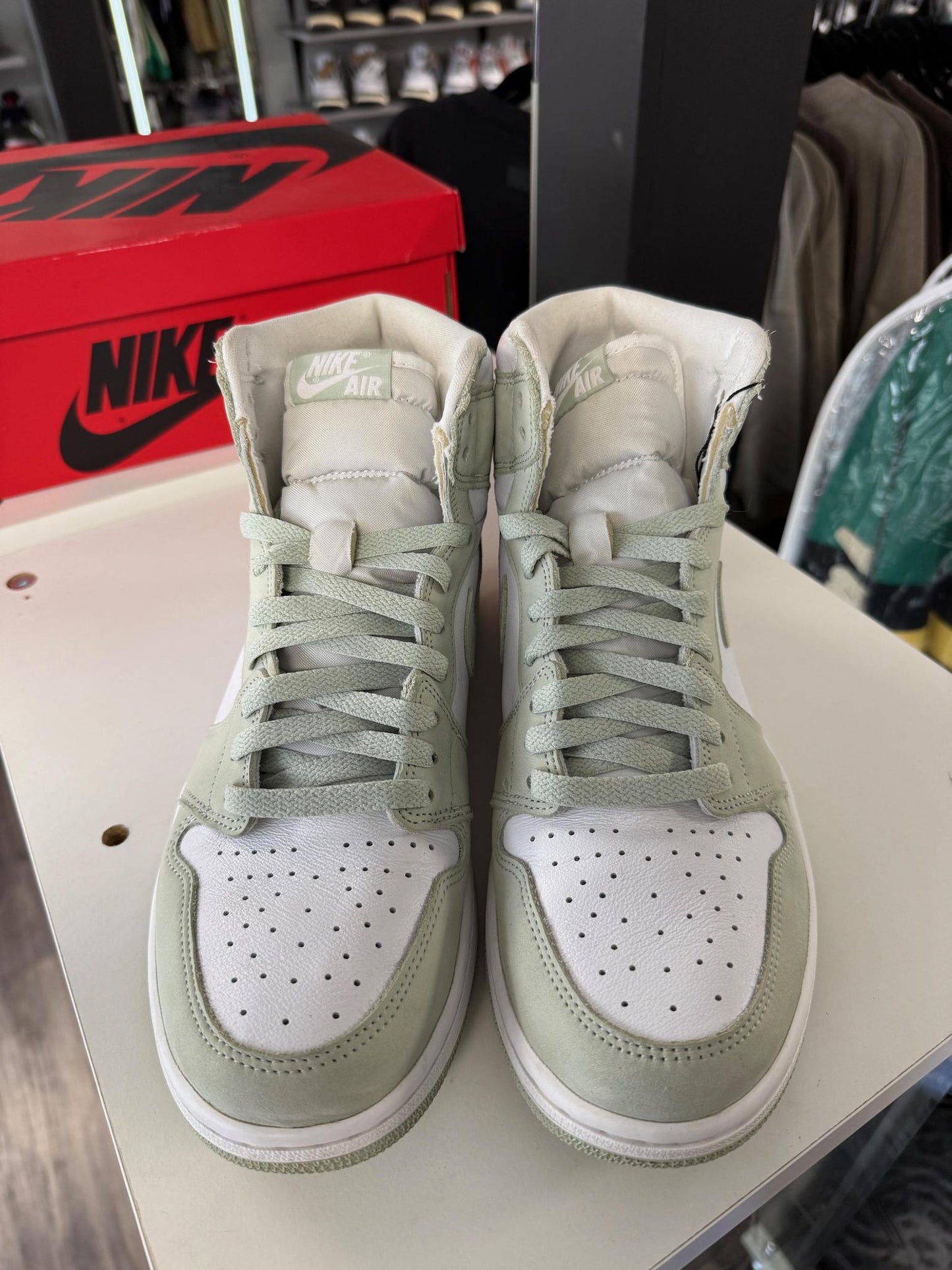 Jordan 1 "Seafoam" Used Size 10