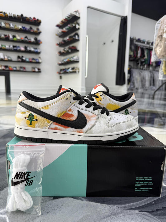 Dunk Low SB "Raygun" Used Size 10