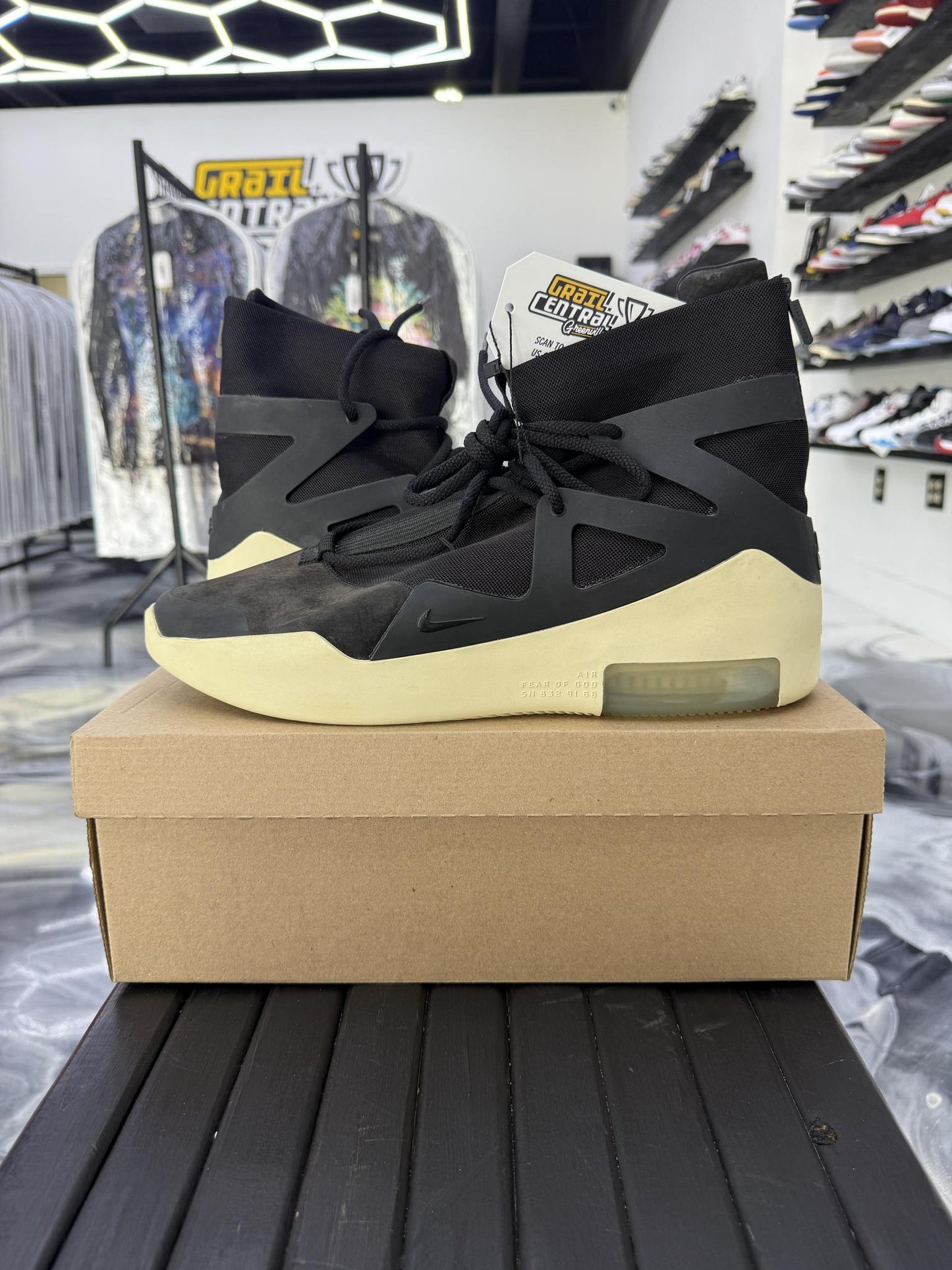 Nike Fear Of God 1 "Black" Used Size 13