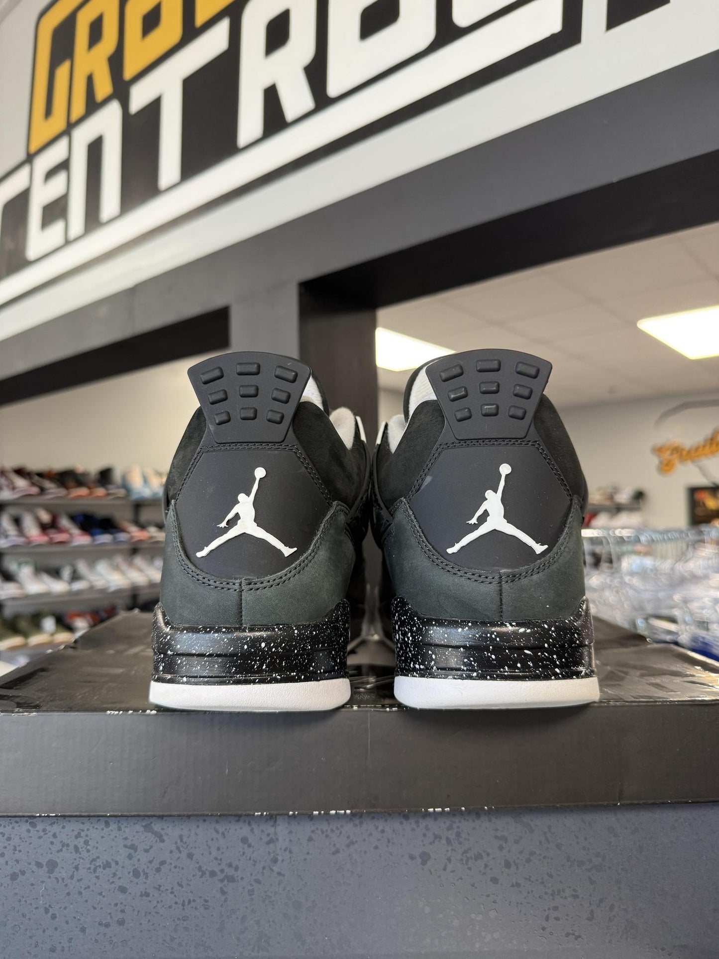Jordan 4 "Fear" Used Size 11.5