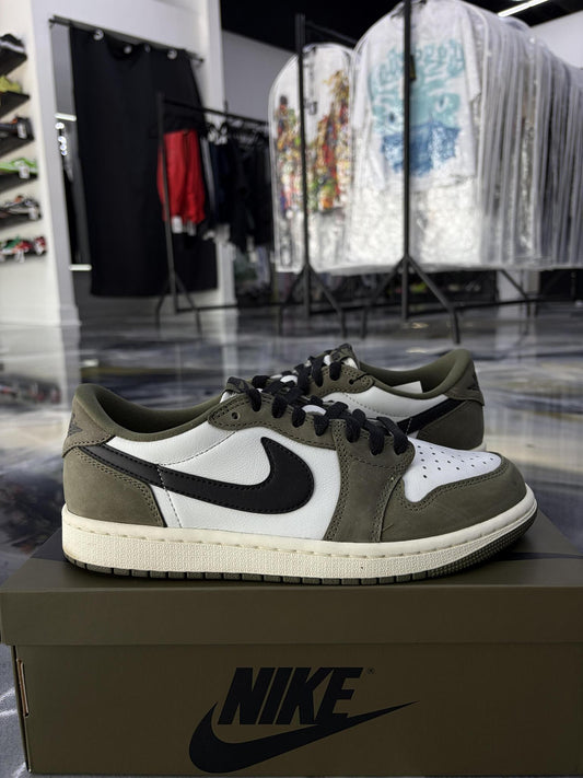 Jordan 1 Low "Medium Olive" Used Size 7.5
