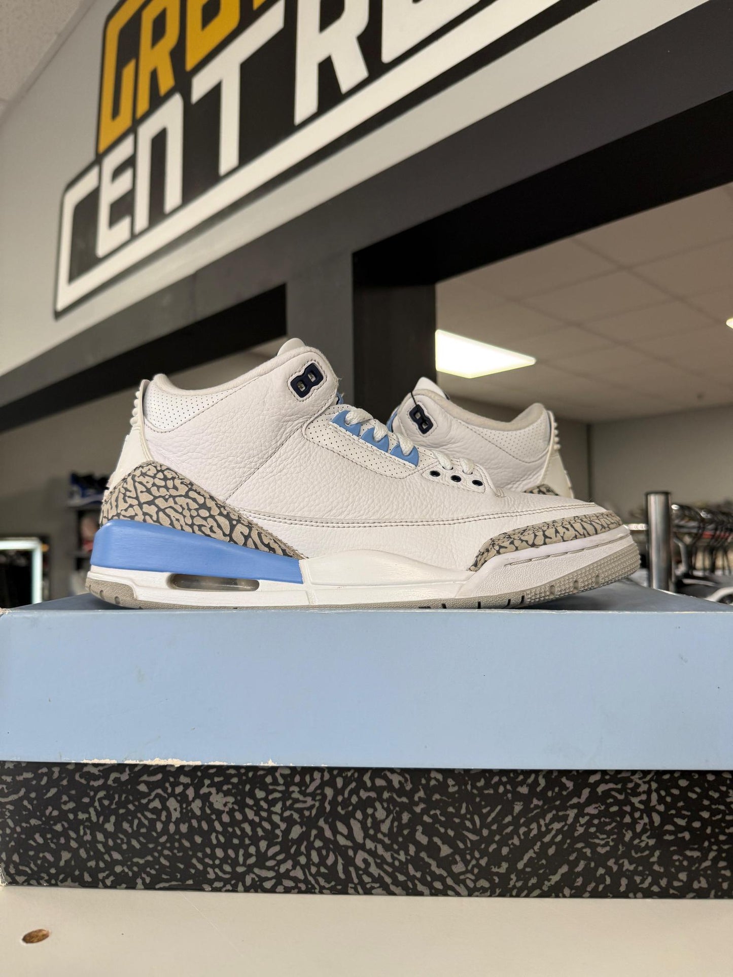 Jordan 3 "UNC" Used Size 10