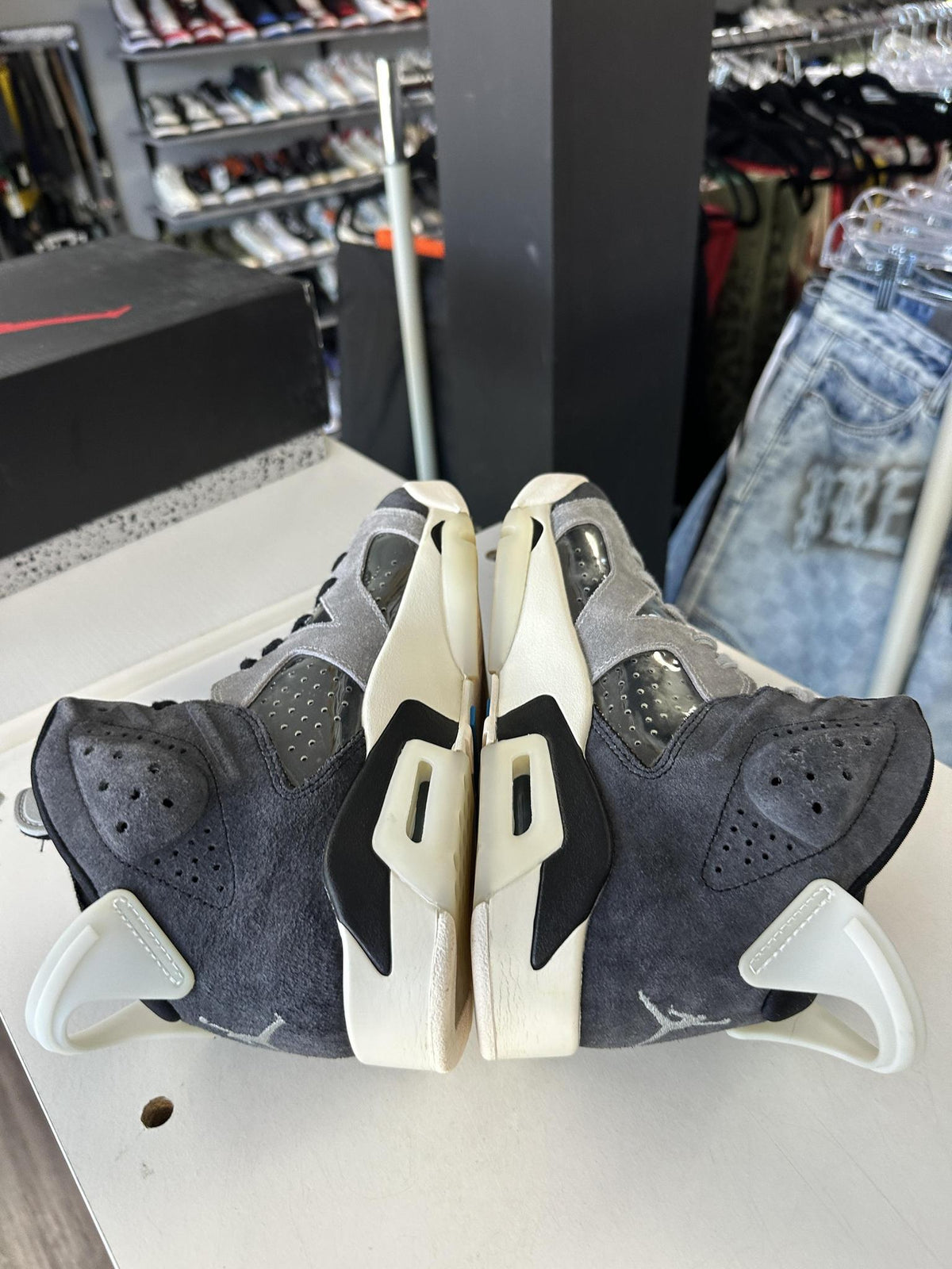Jordan 6 Tech Chrome Used