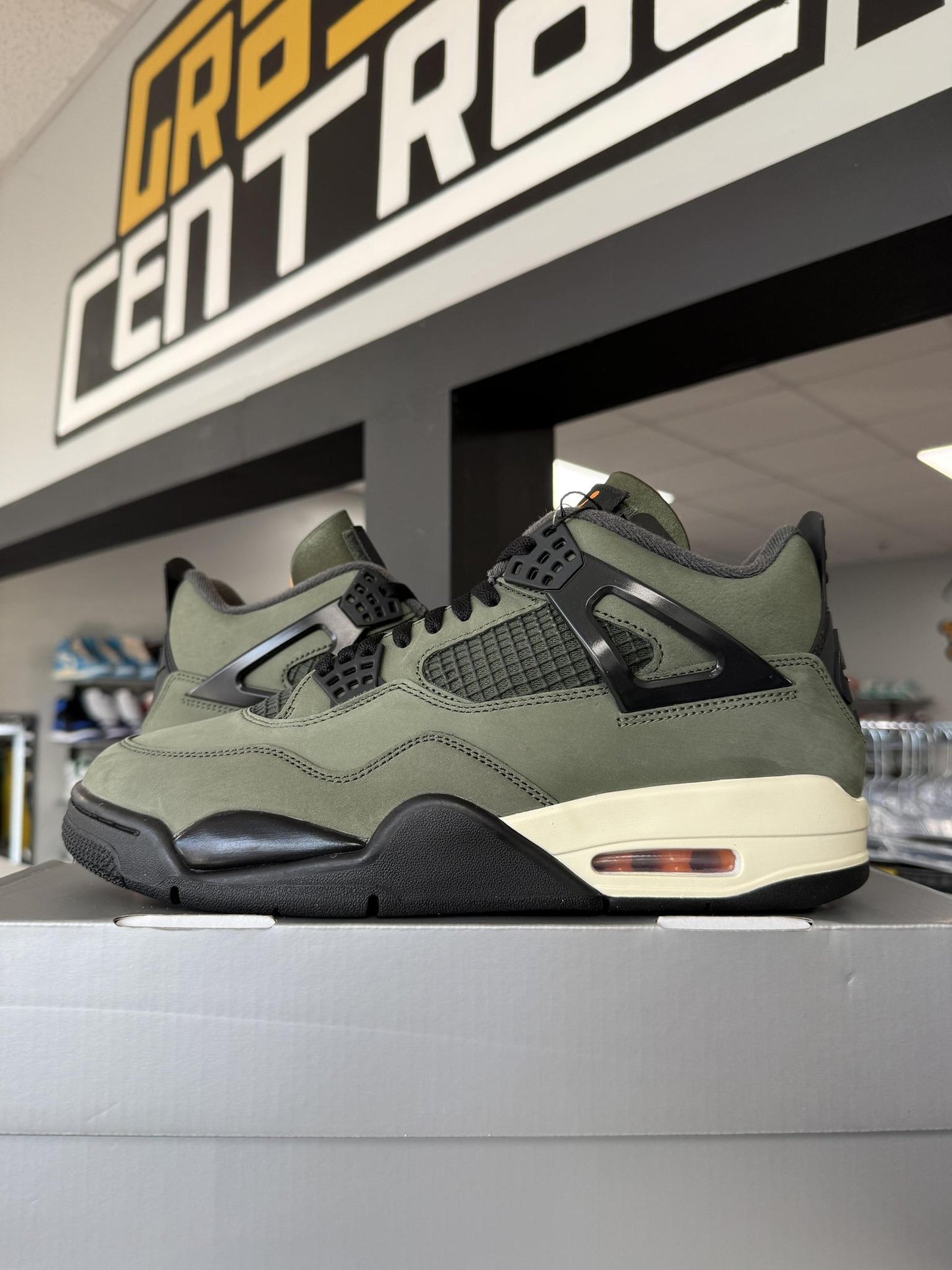 Jordan 4 x "UNDFTD" Used Size 10.5