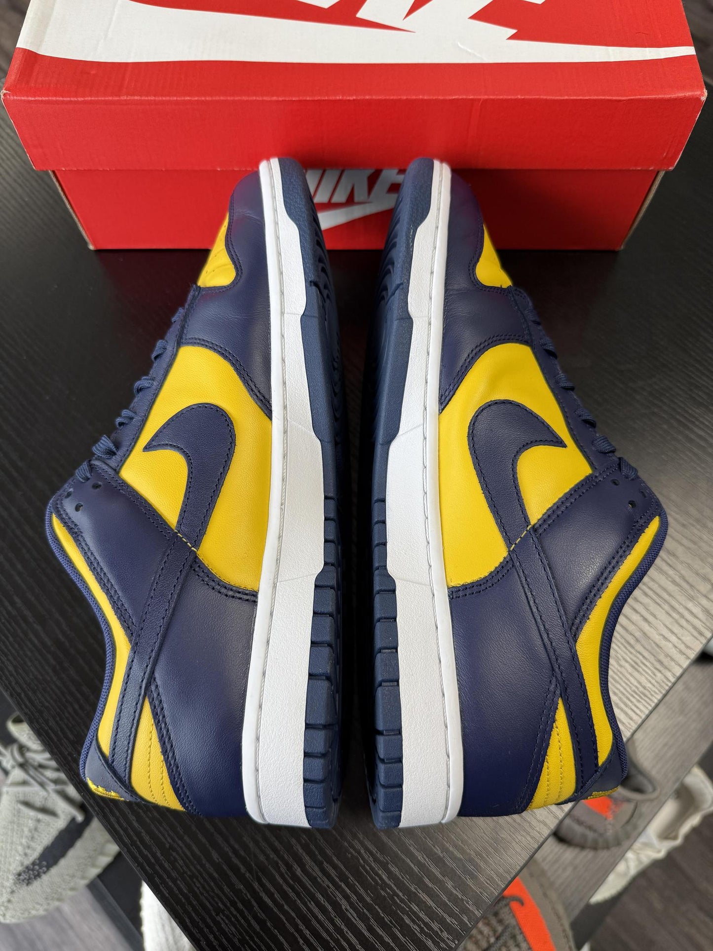 Nike Dunk Low "Michigan" Used Size 12