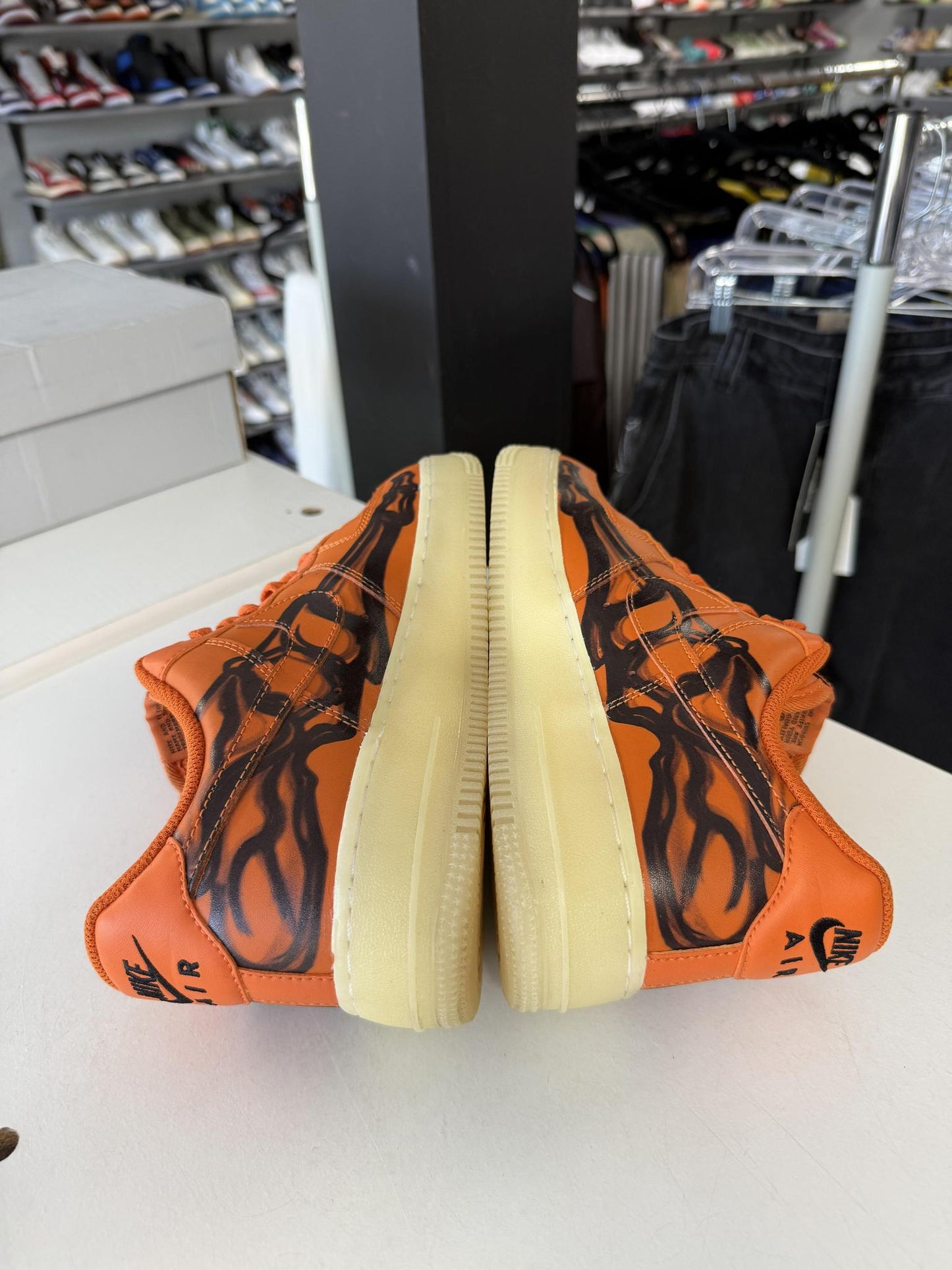 Nike Air Force One Low "Halloween" Used Size 7Y/8.5W