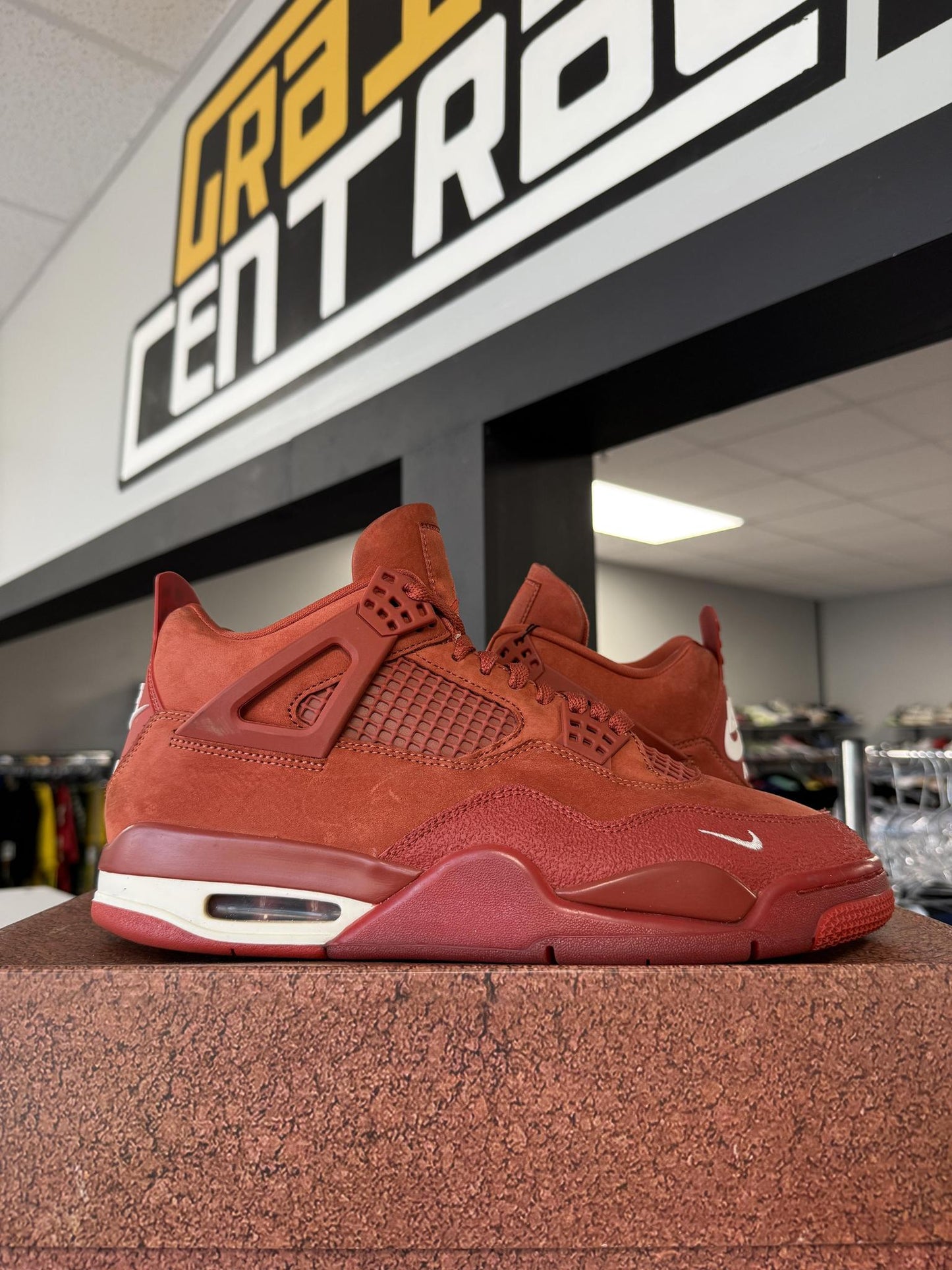 Jordan 4 "Brick By Brick" Used Size 11