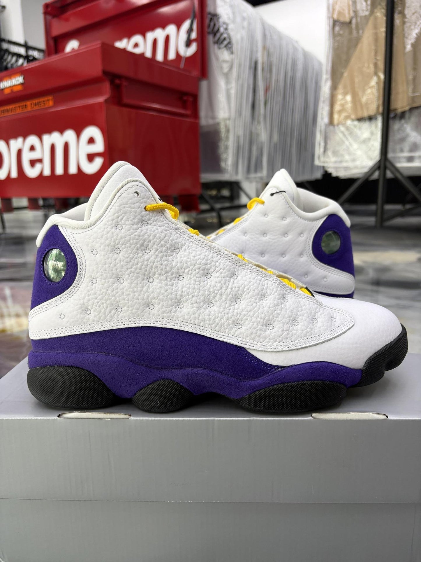 Jordan 13 "Lakers" Used Size 9.5