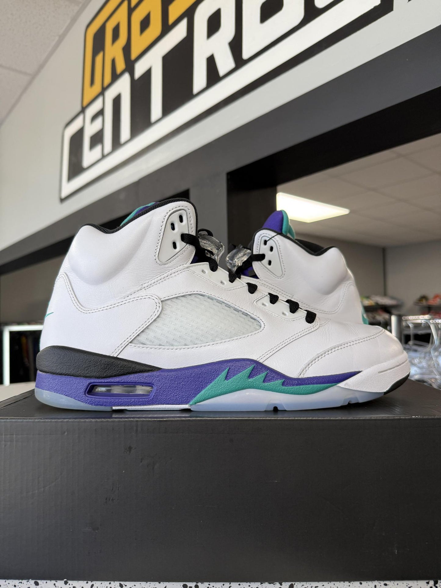 Jordan 5 "Grape" Used Size 13