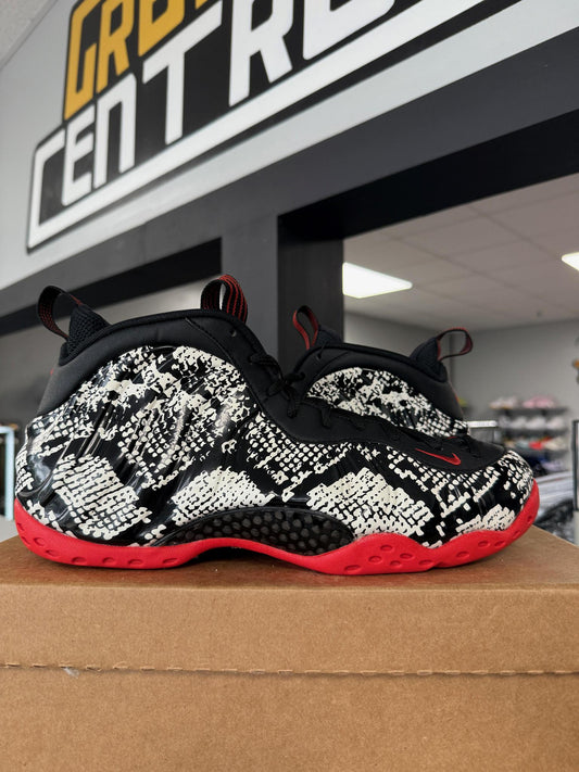Nike Foamposite One "Albino Snakeskin" Used Size 10.5