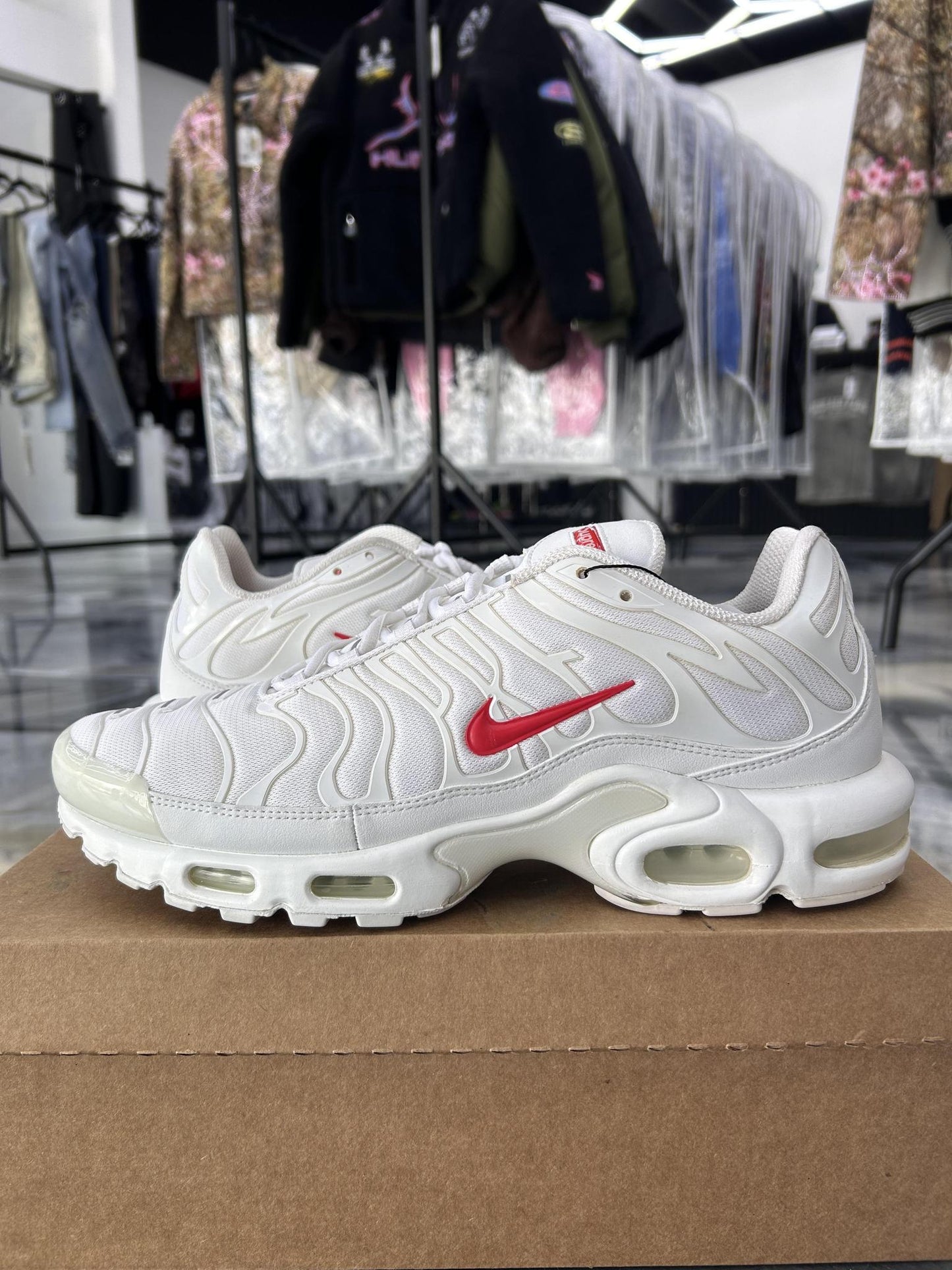 Nike Air Max Plus Supreme Used Size 12