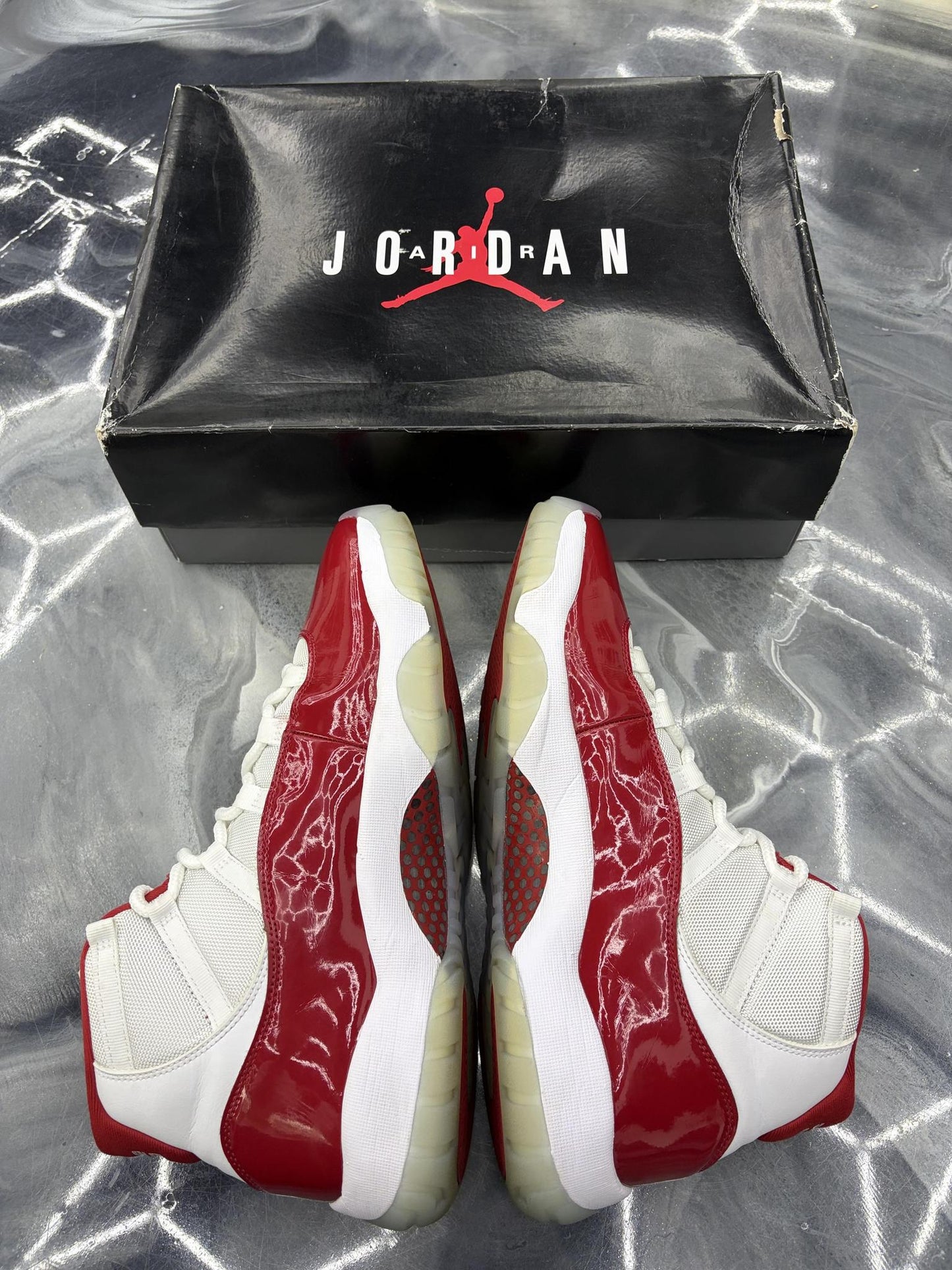 Jordan 11 "Cherry" Used Size 13