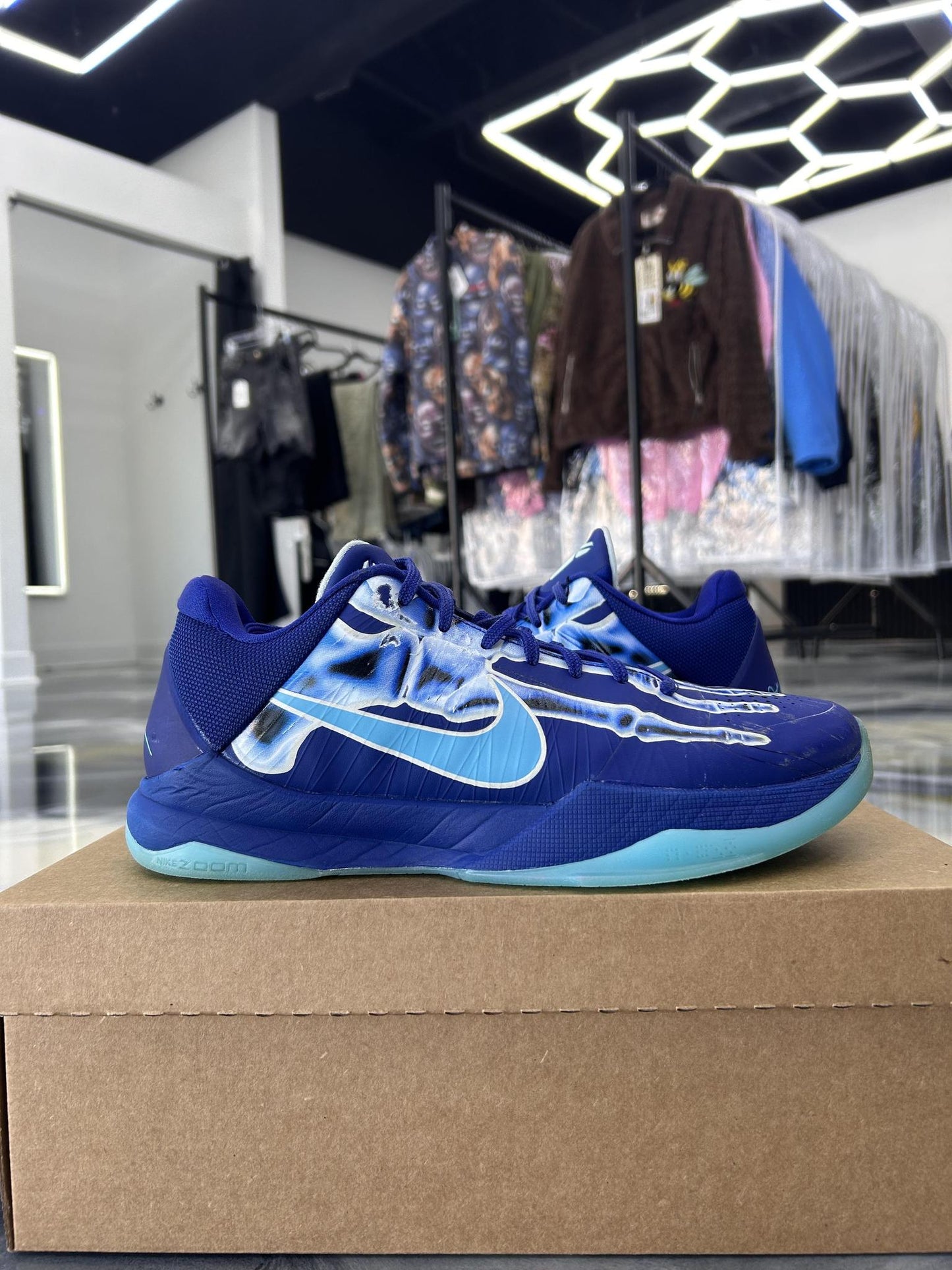 Nike Kobe 5 Protro "X-Ray" Used Size 9