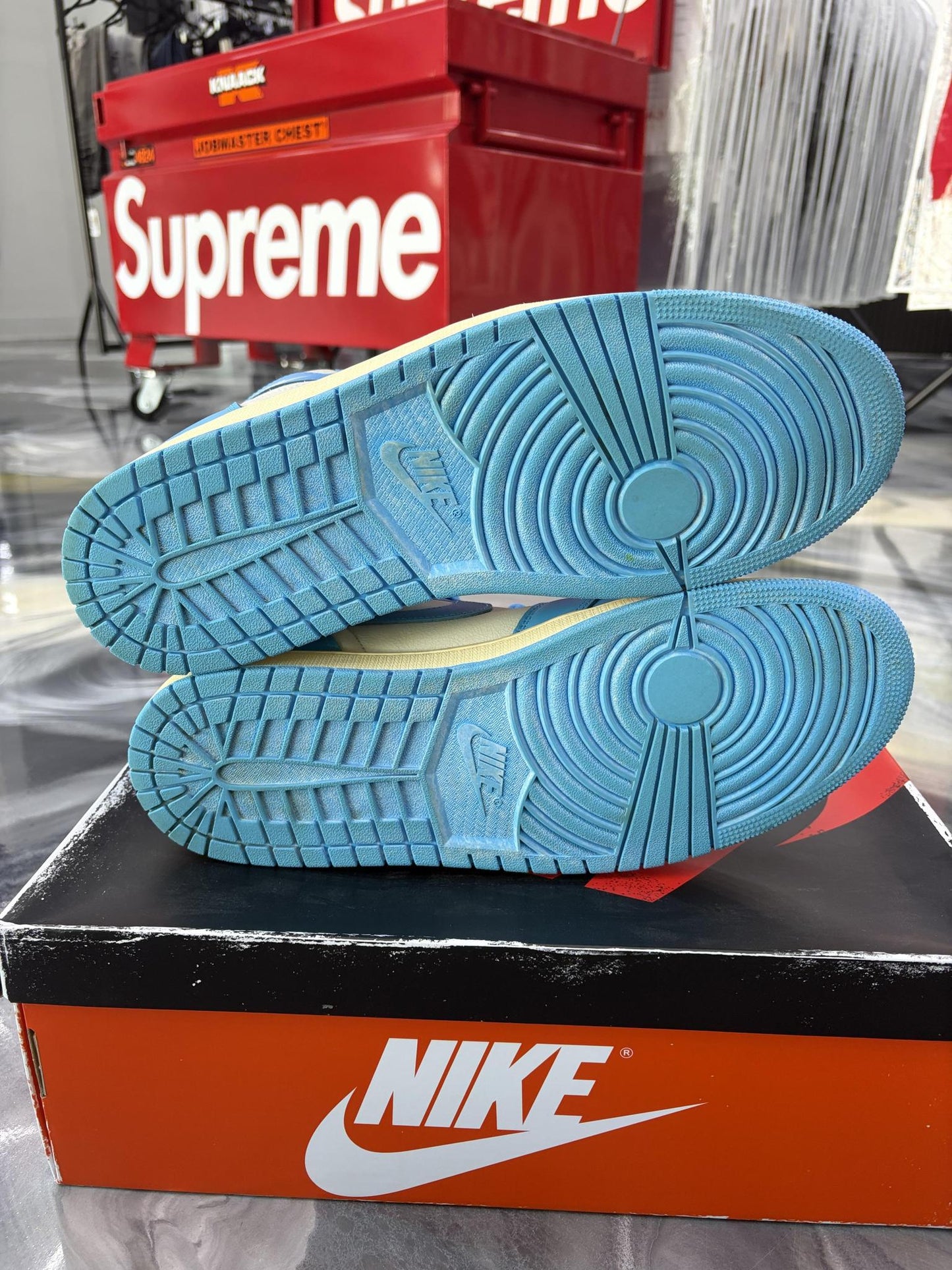 Jordan 1 "Reimagined UNC" Used Size 15