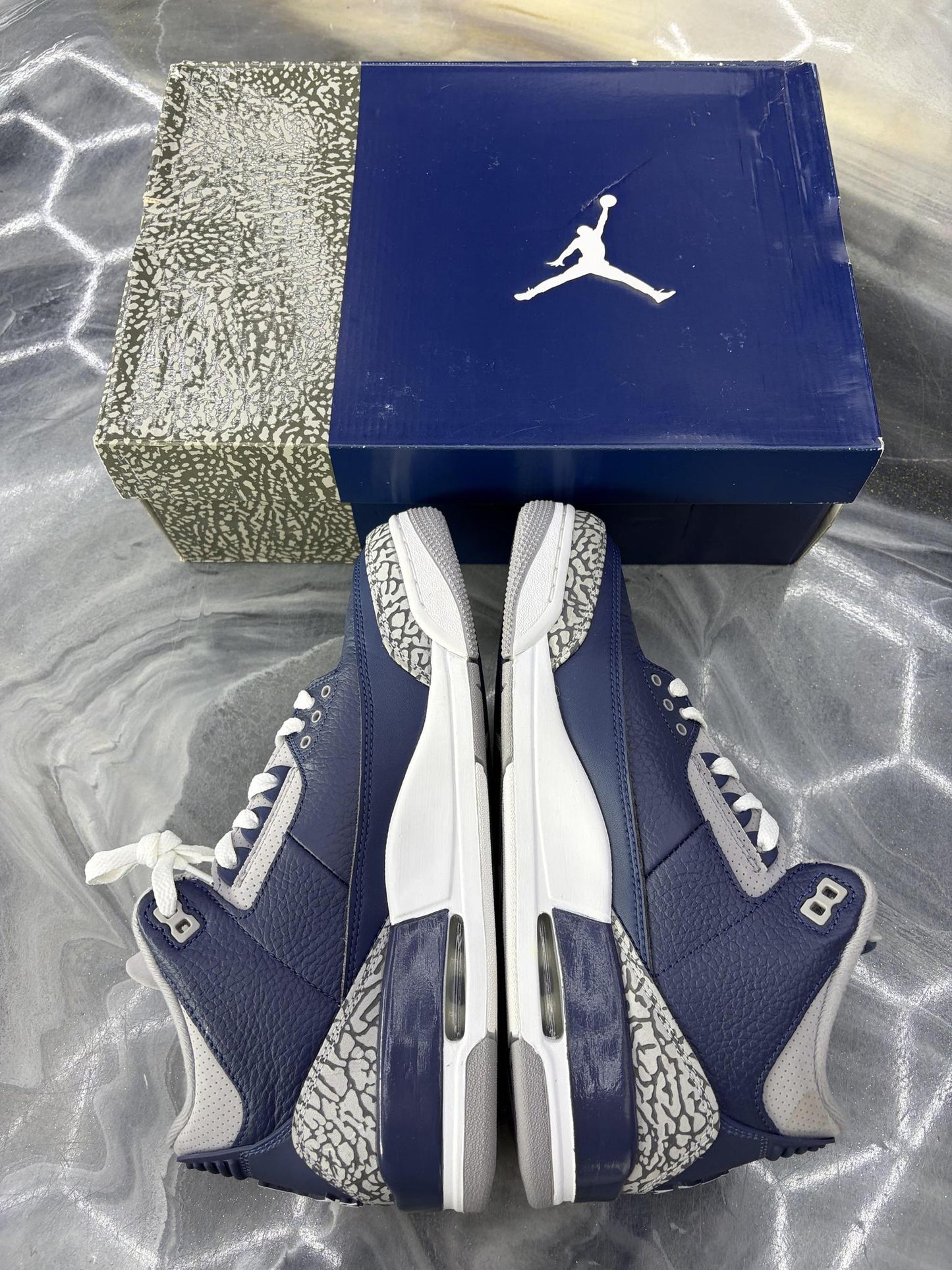 Jordan 3 "Georgetown" Used Size 9