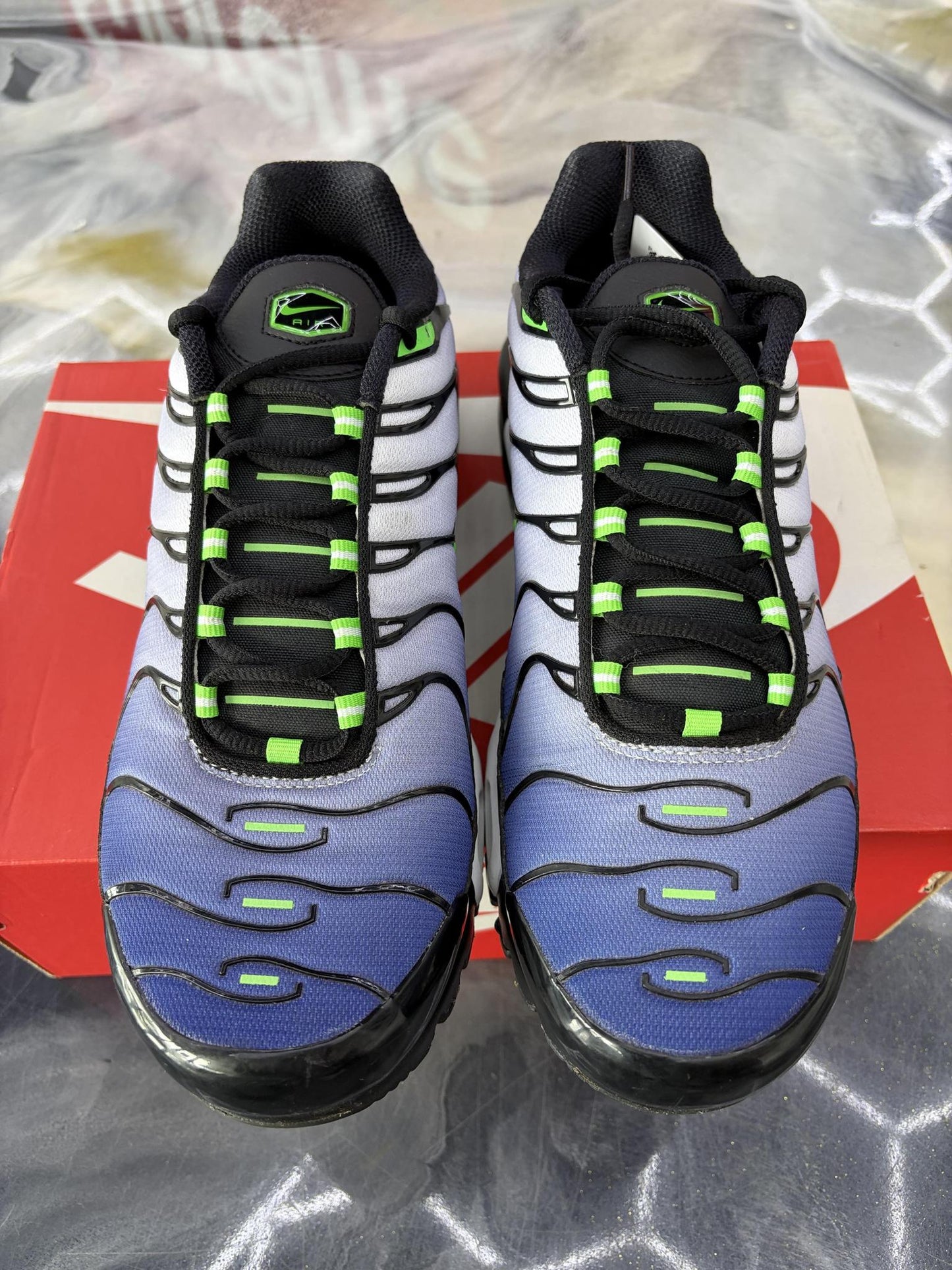 Nike Air Max Plus "Navy Green" Used Size 11