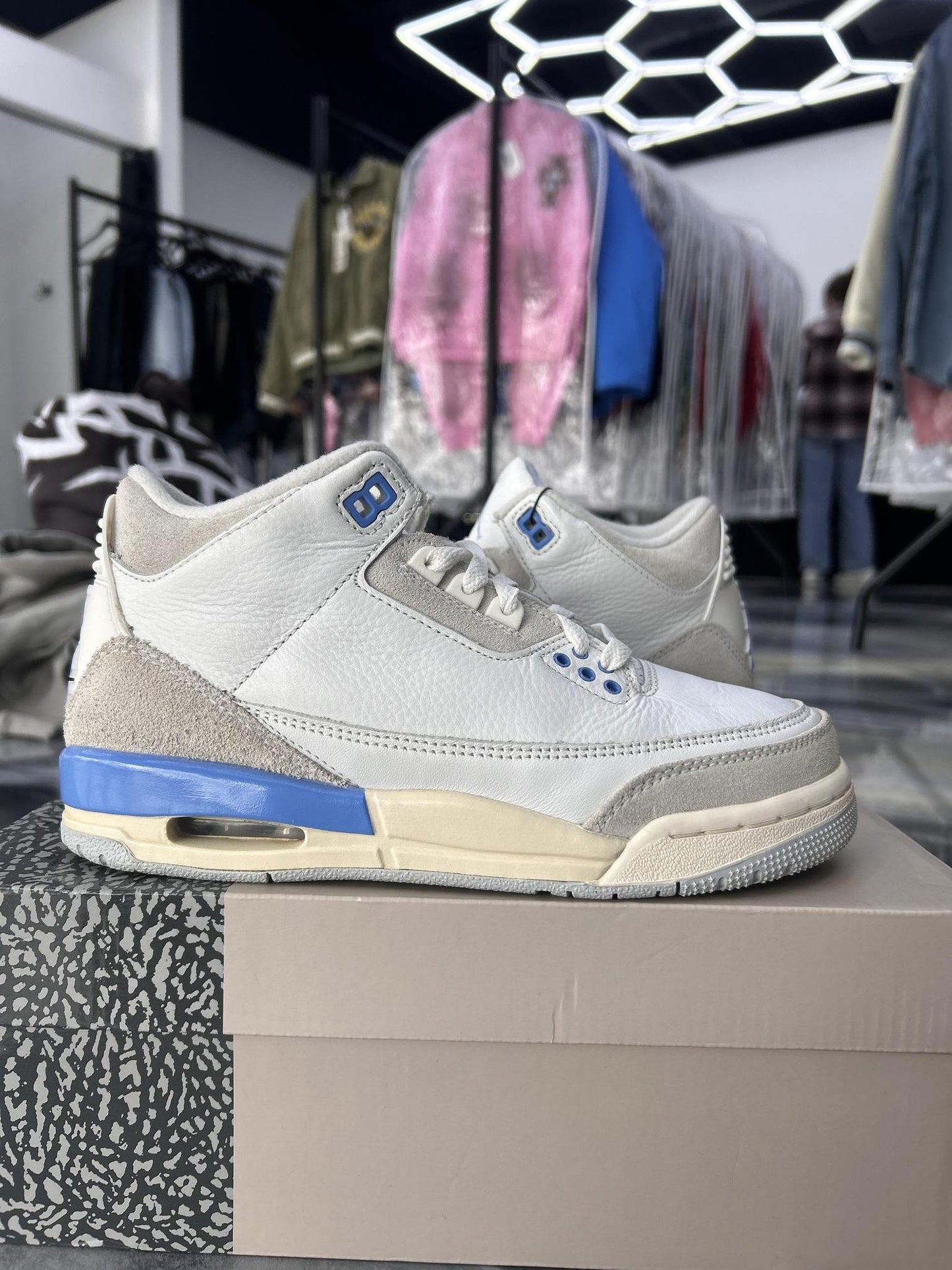 Jordan 3 "Lucky Shorts" Used Size 6Y/7.5W