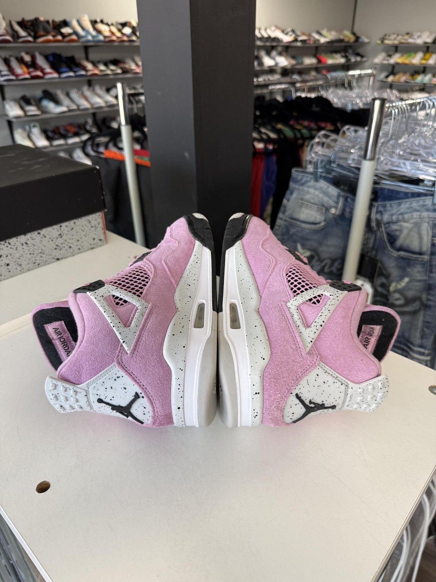 Jordan 4 "Orchid" Used Size 8.5