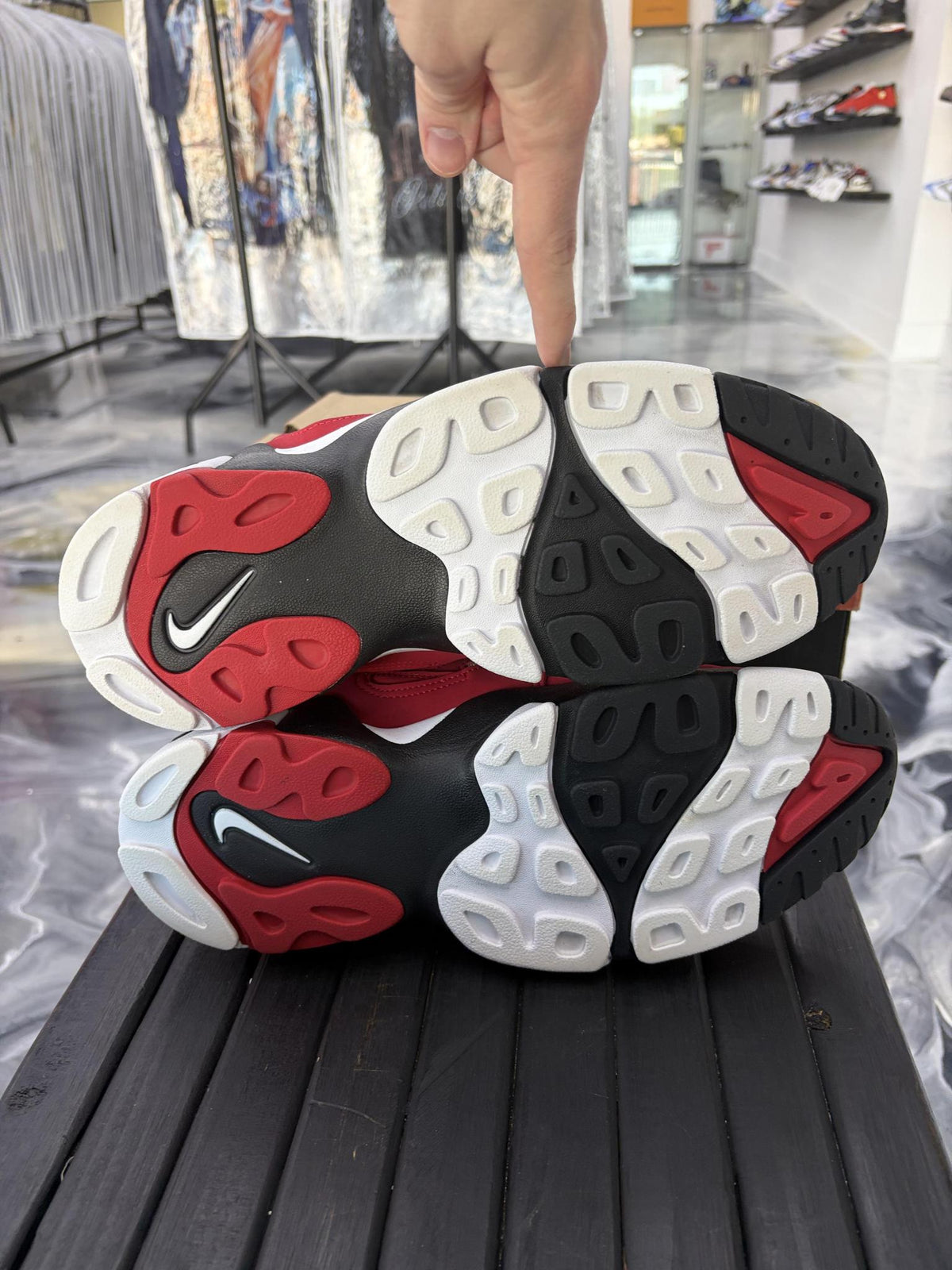 Nike Air Diamond Turf 2 "Red Gold" Used Size 12