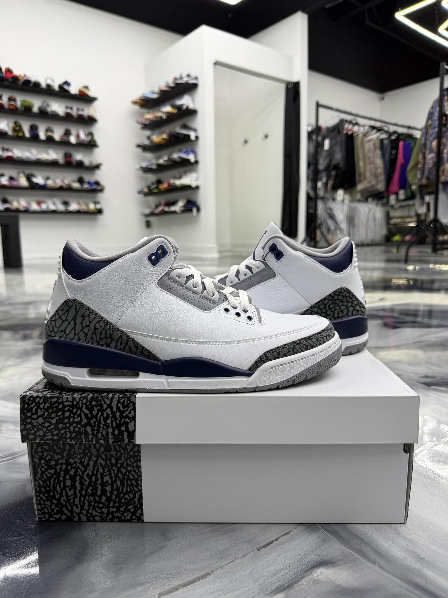 Jordan 3 "Midnight Navy" Used Size 9