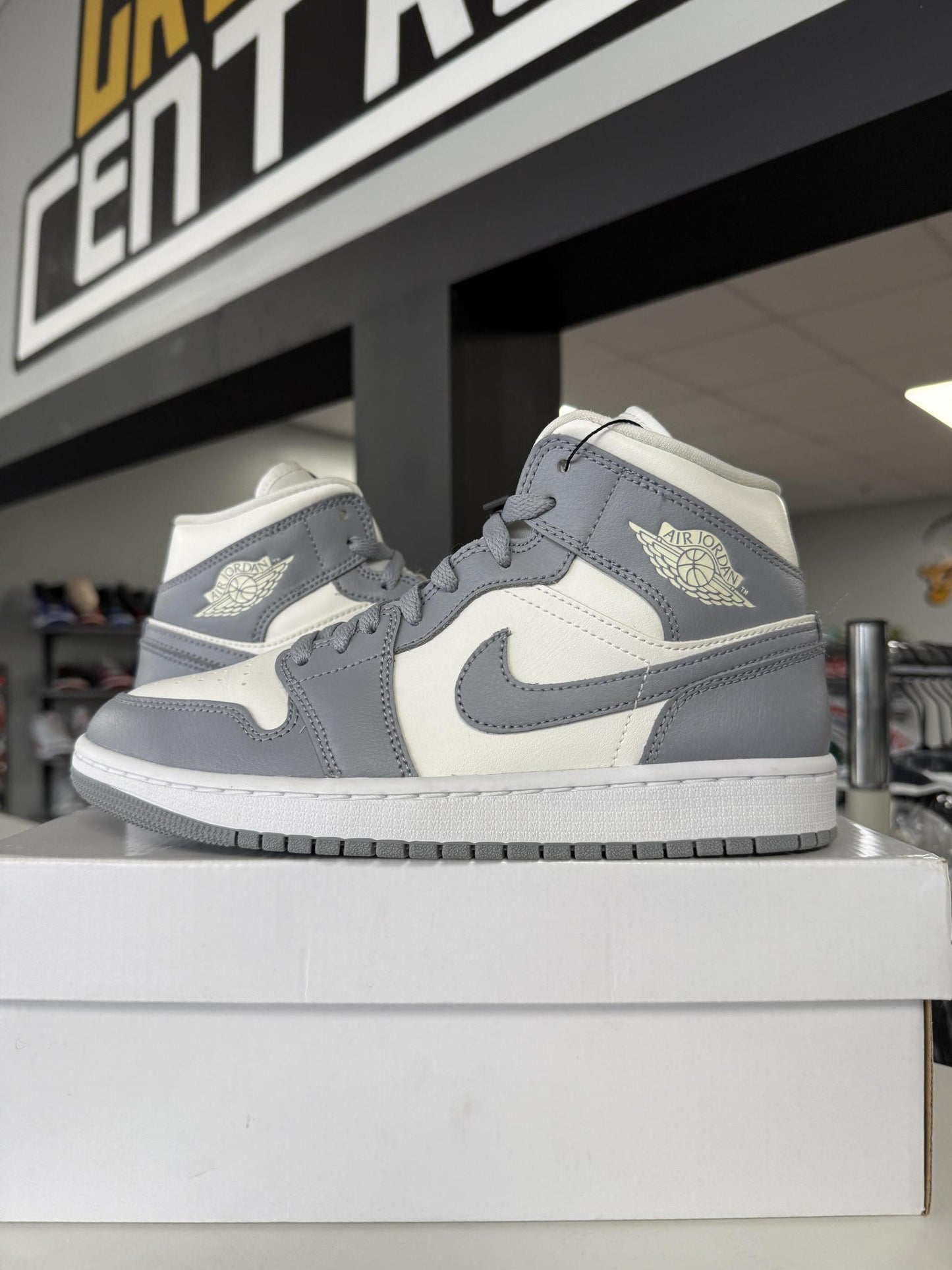 Jordan 1 Mid "Stealth Sail" Used Size 6.5Y/8W
