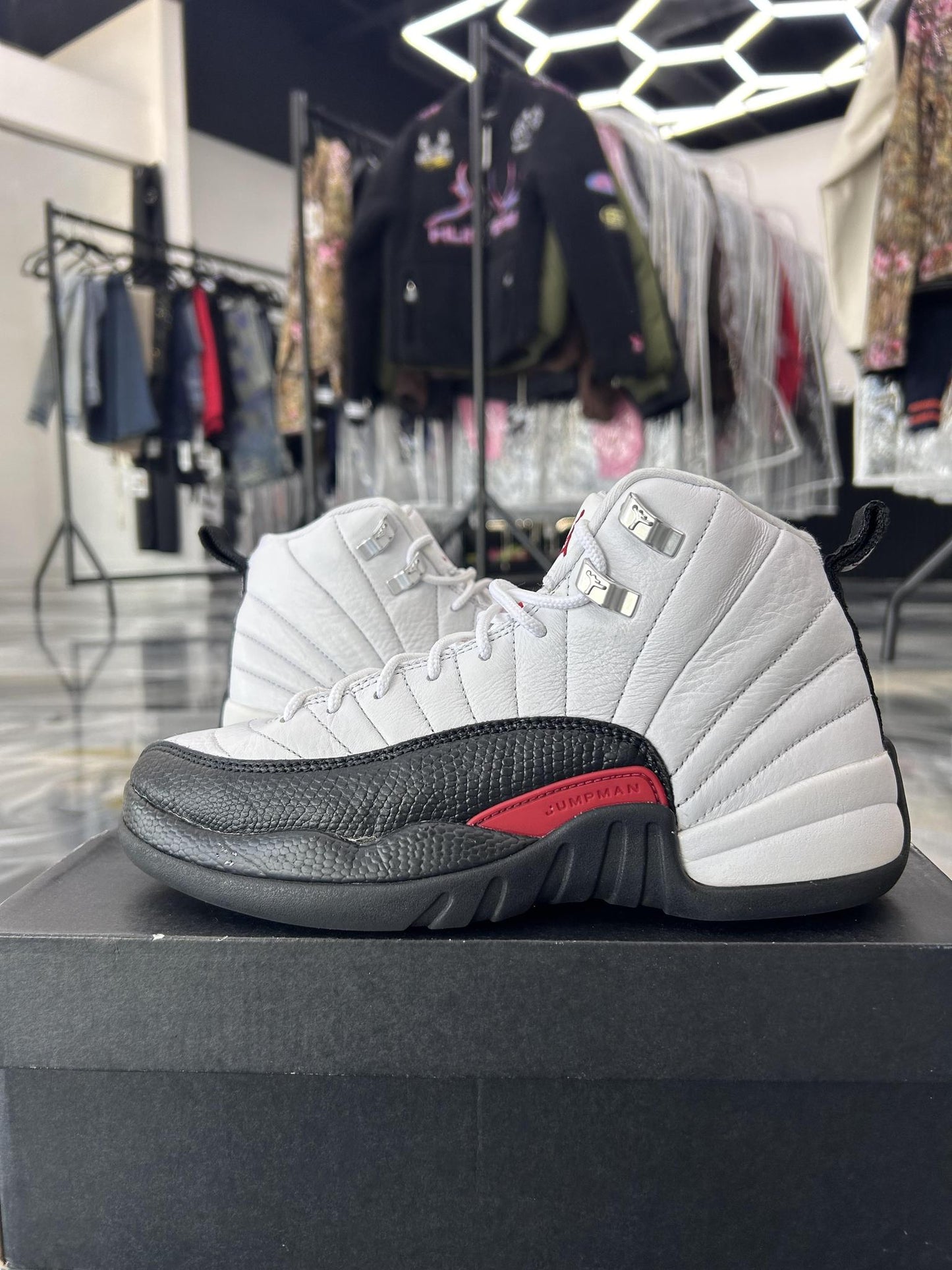 Jordan 12 "Red Taxi" Used Size 6Y/7.5W