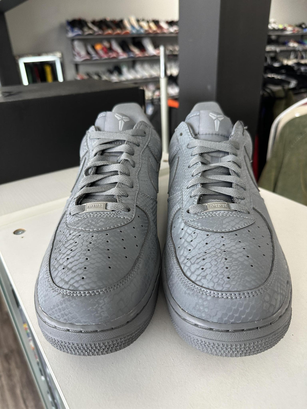 Nike Air Force One Low Kobe "Wolf Grey" Used Size 13