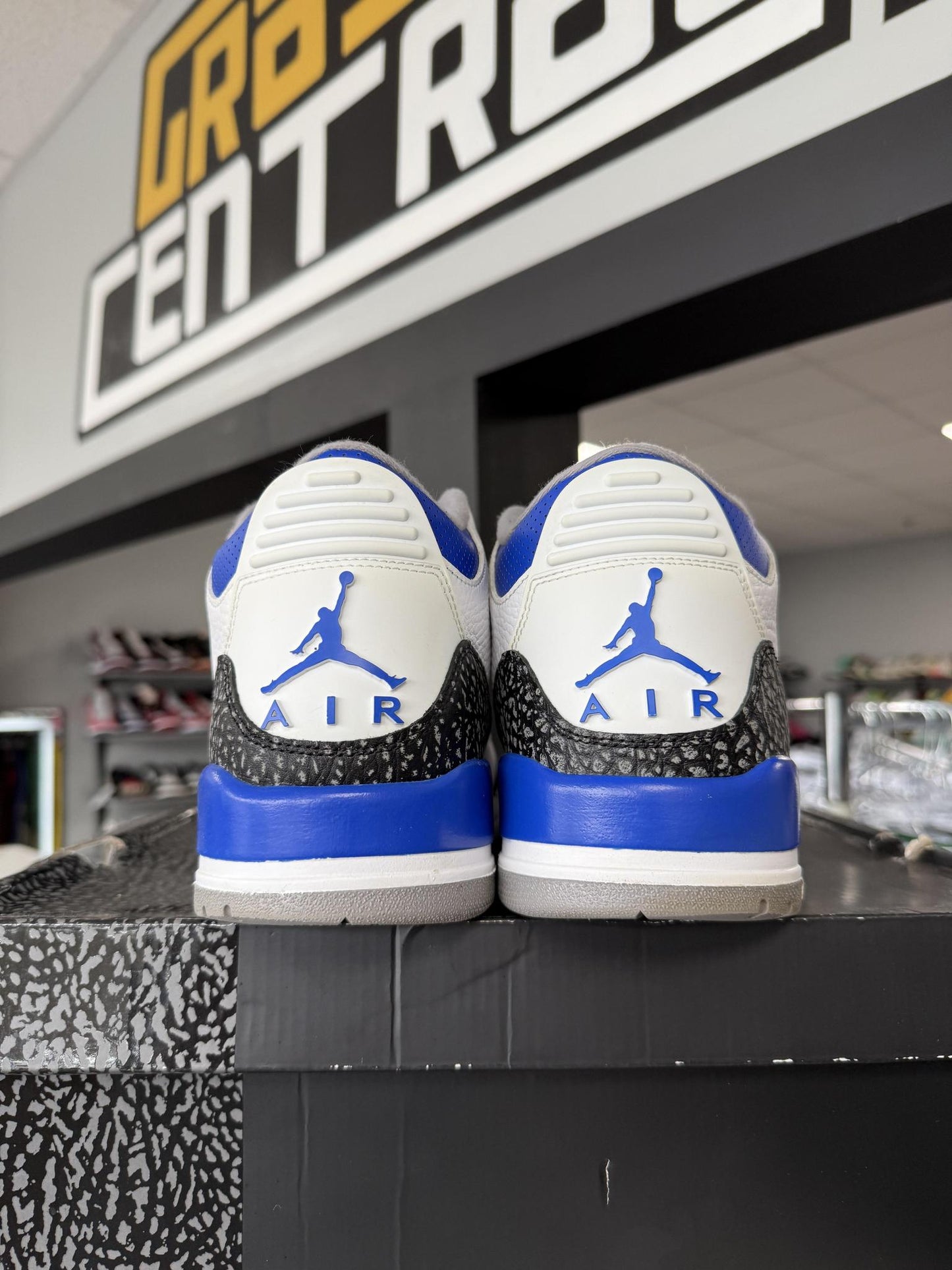 Jordan 3 "Racer Blue" Used Size 13