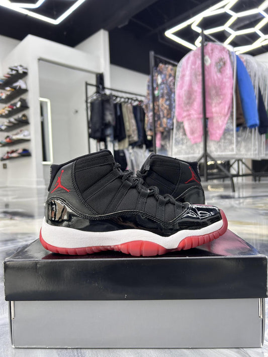 Jordan 11 Bred Used Size 4.5Y/6W