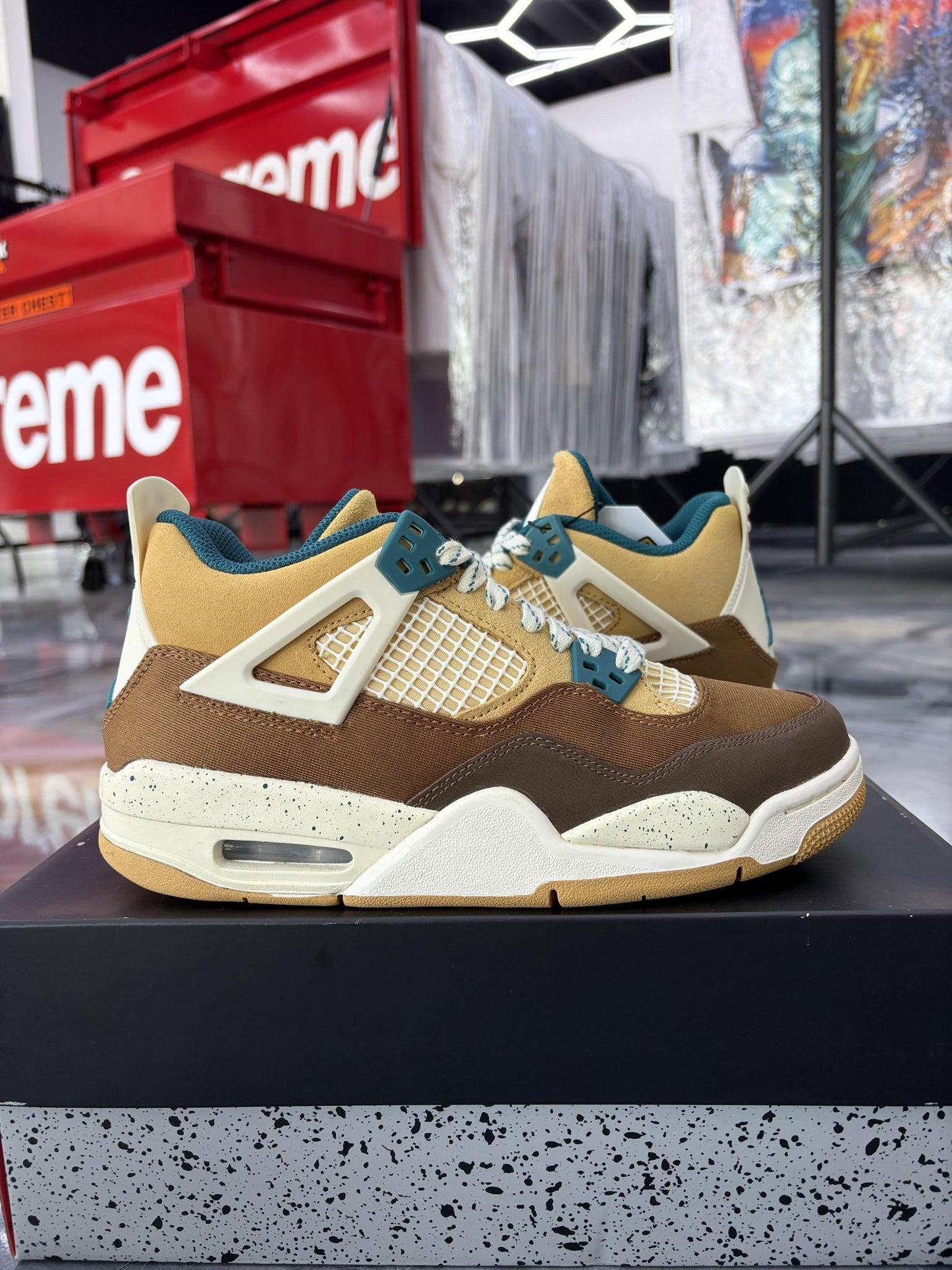 Jordan 4 "Cacao Wow" Used Size 6Y/7.5W