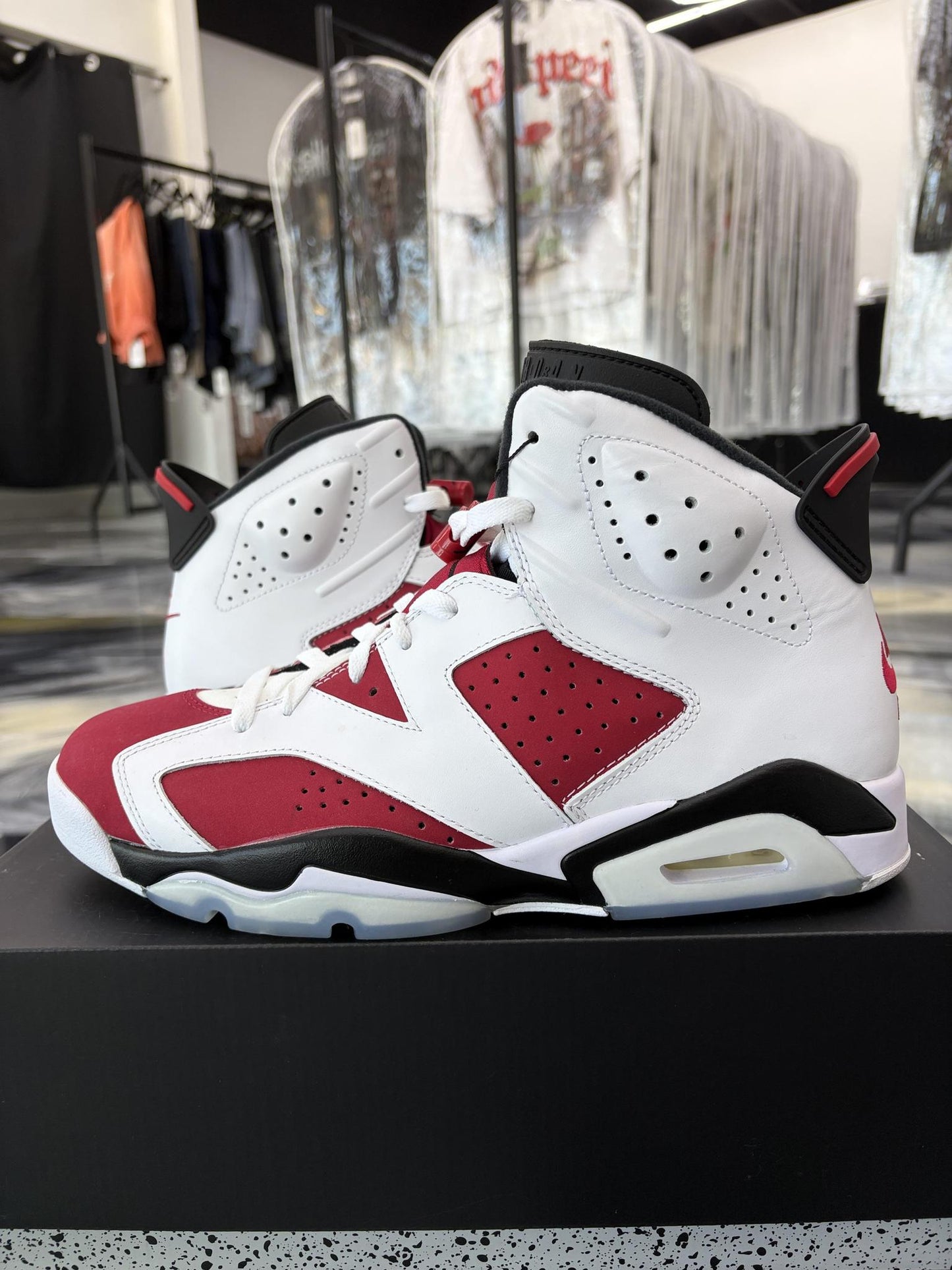 Jordan 6 "Carmine" Used Size 10.5