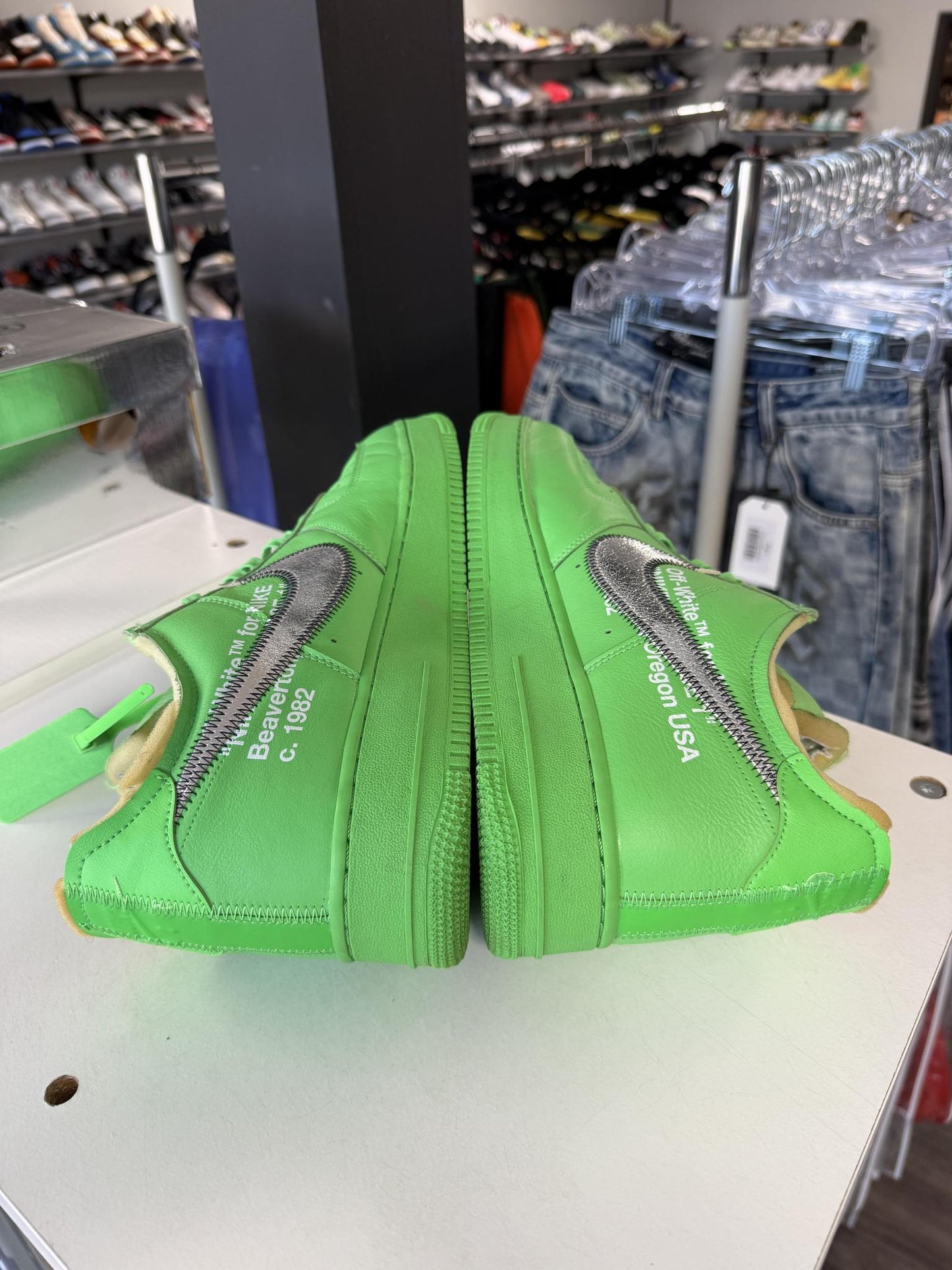 Nike Off White Air Force 1 "Green" Used Size 13