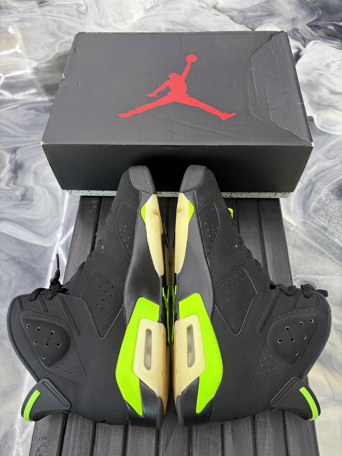 Jordan 6 "Electric Green" Used Size 13