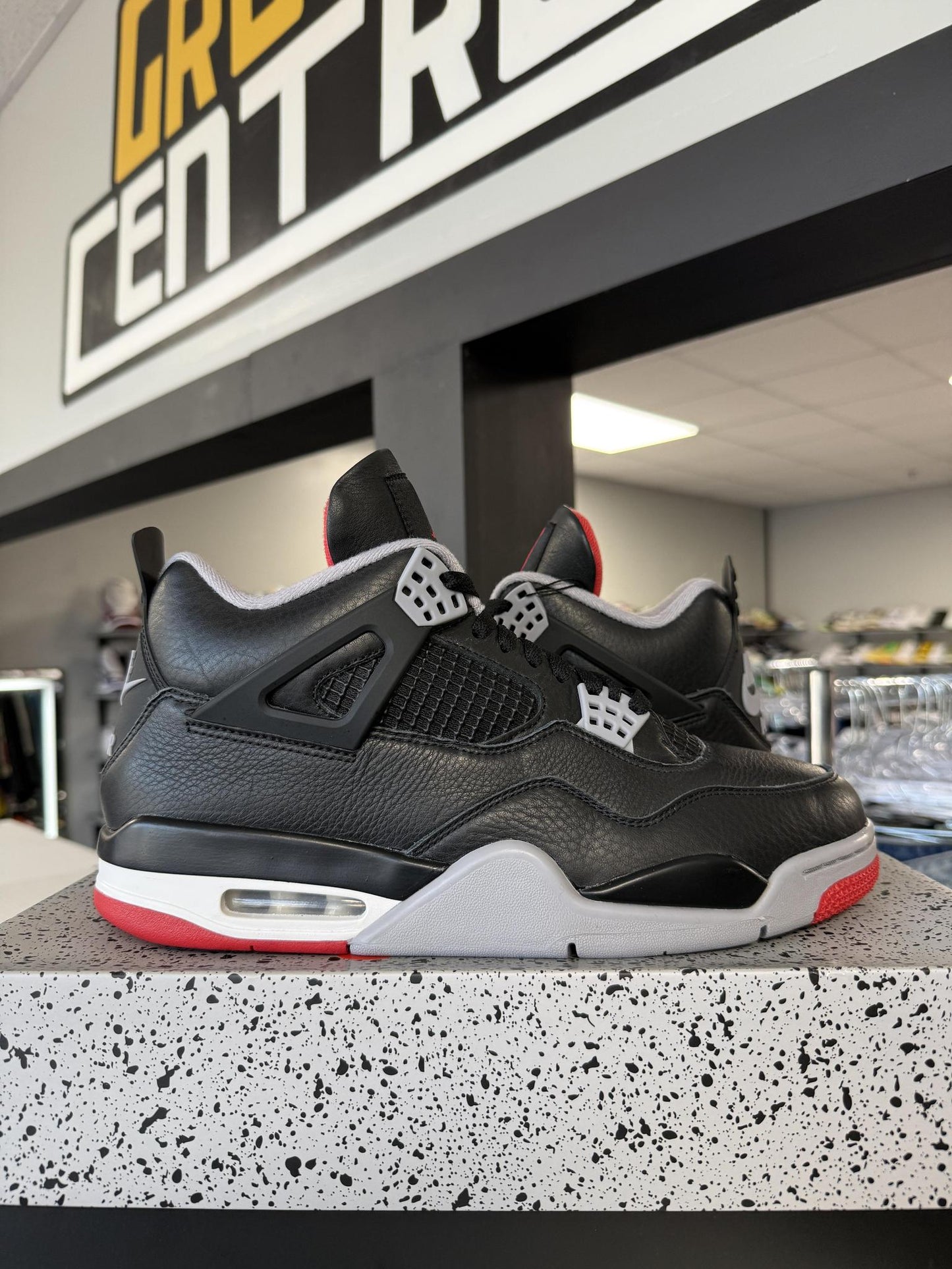 Jordan 4 "Bred Reimagined" Used Size 11