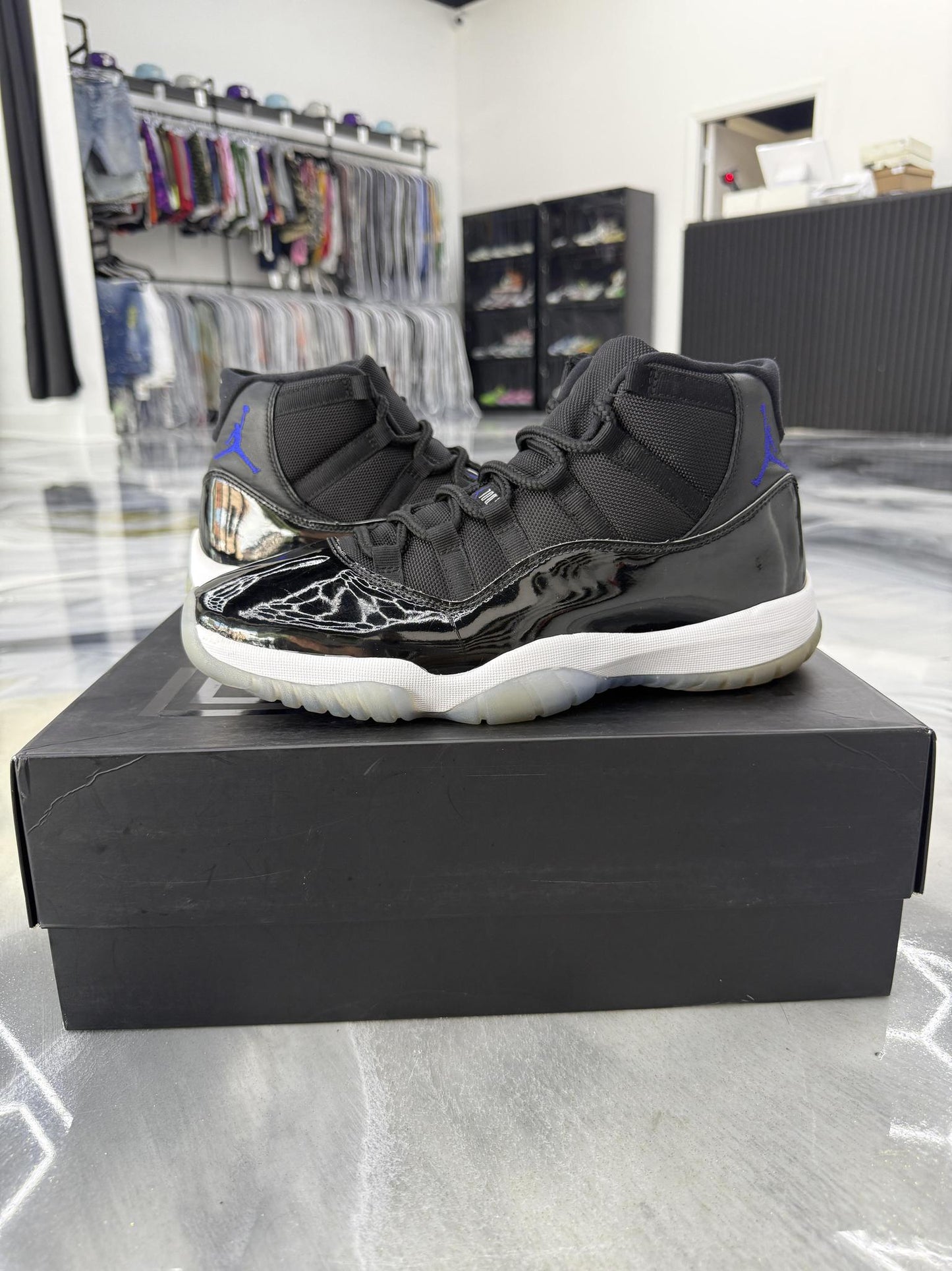 Jordan 11 "Space Jam" Used Size 10.5