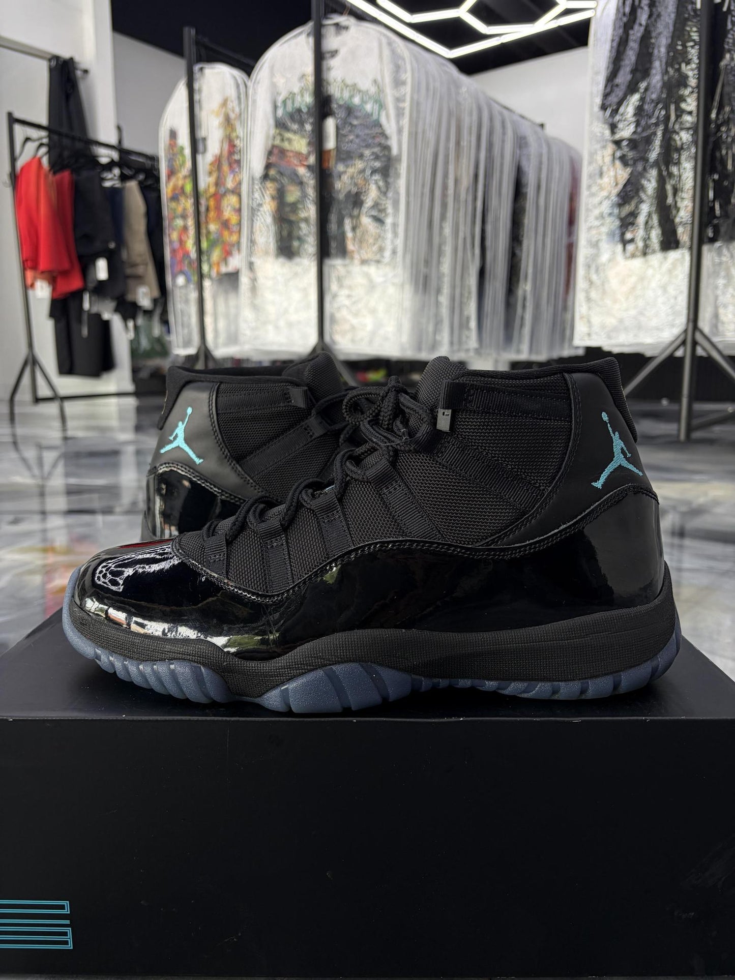 Jordan 11 "Gamma" Used Size 11.5