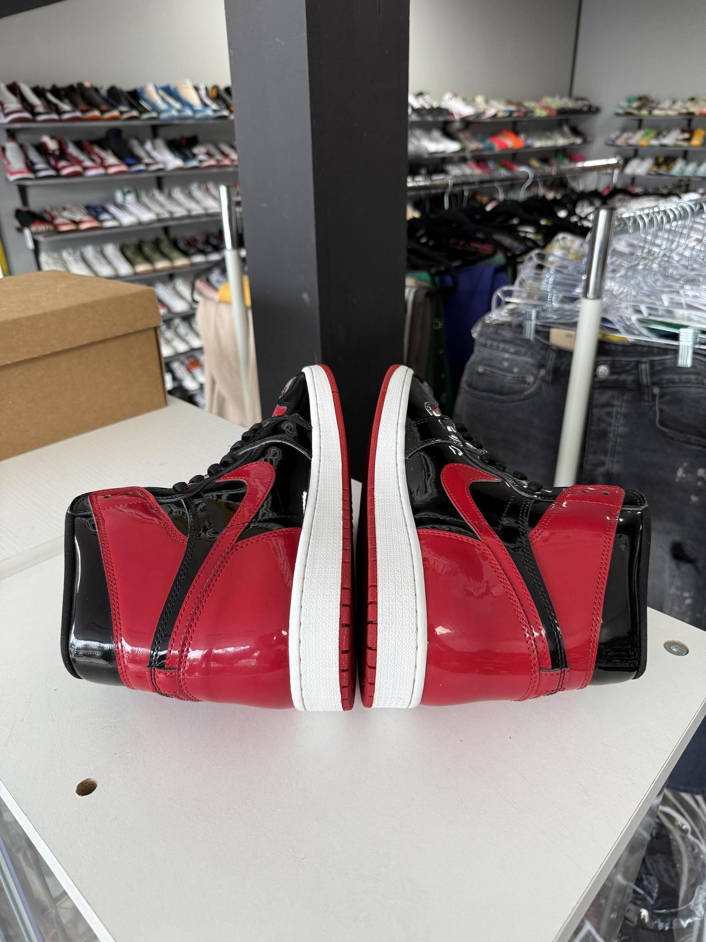 Jordan 1 "Patent Bred" Used Size 13