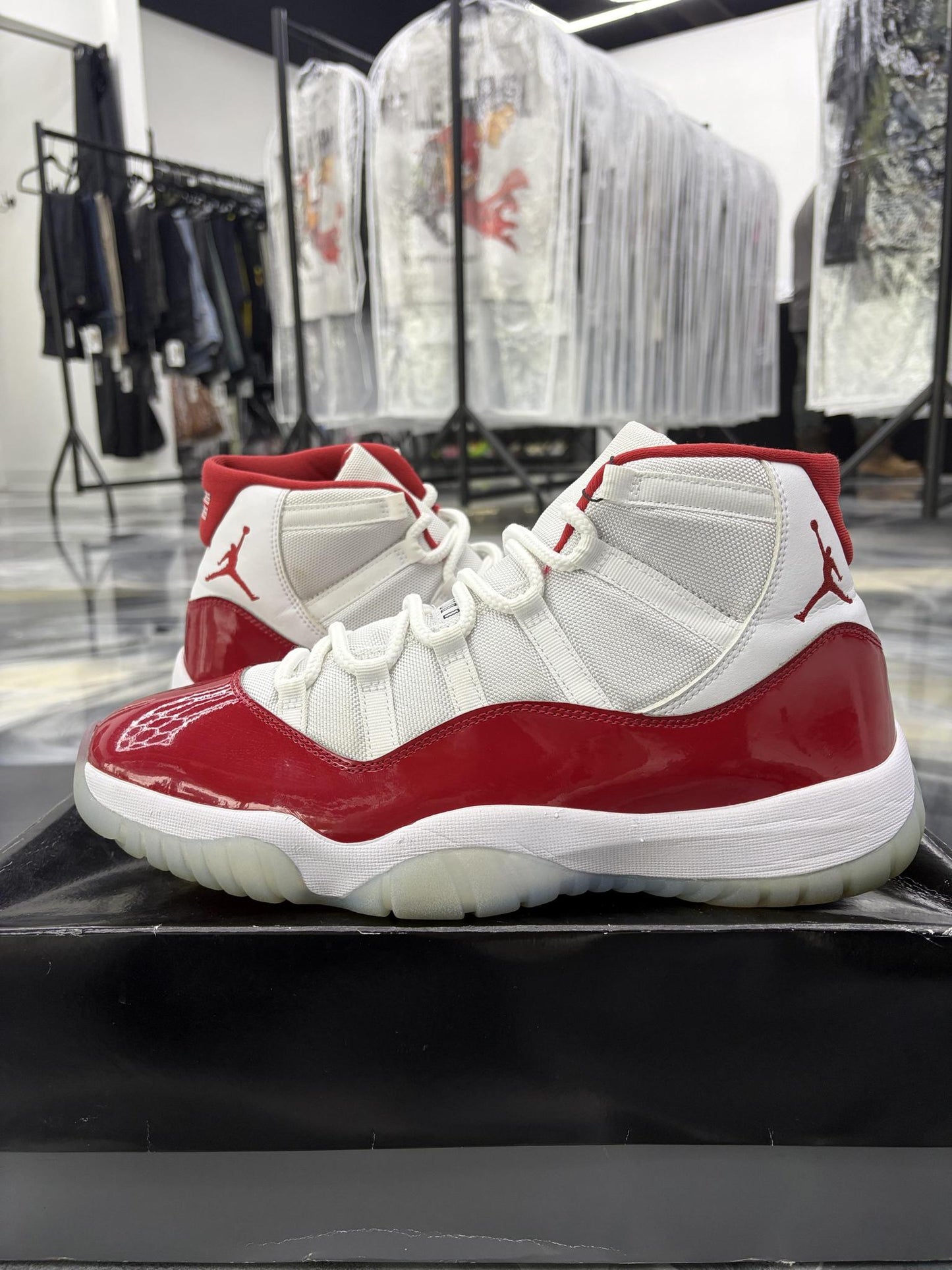 Jordan 11 "Cherry" Used Size 13