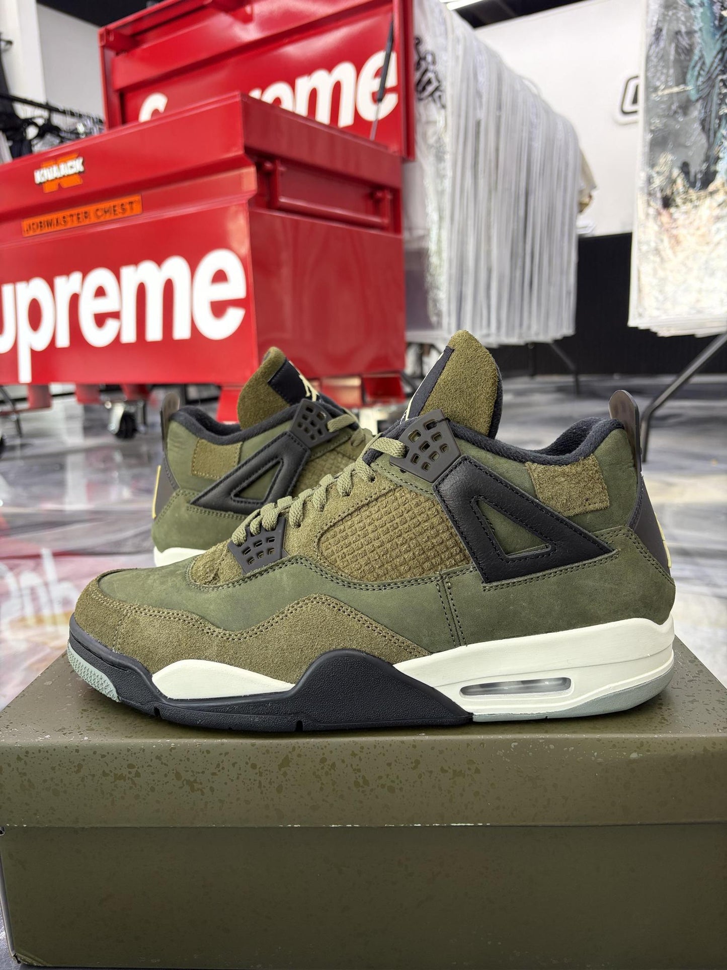 Jordan 6 "Craft Olive" Used