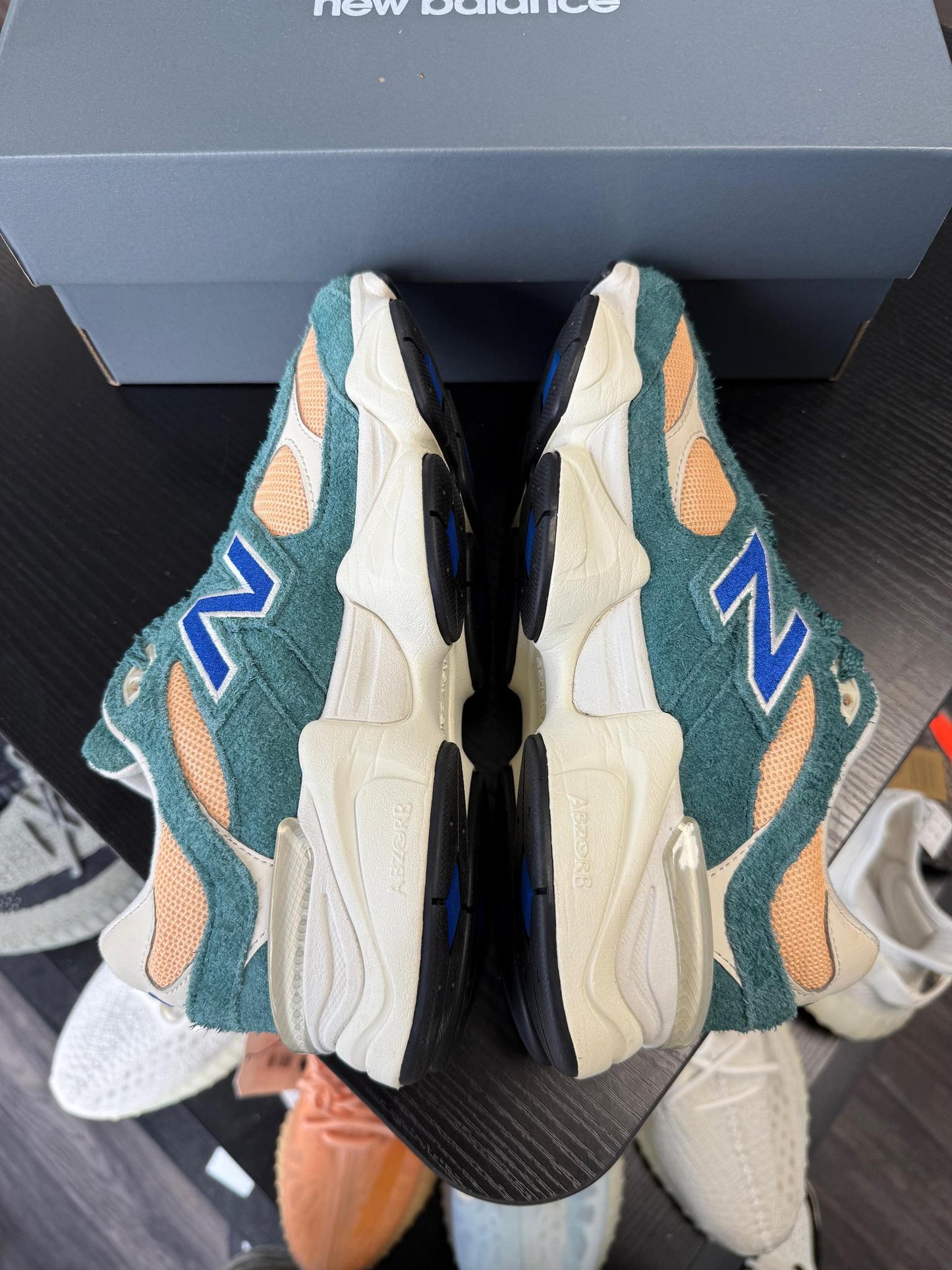 New Balance 9060 "Spruce Peach" Used Size 6.5Y/8W