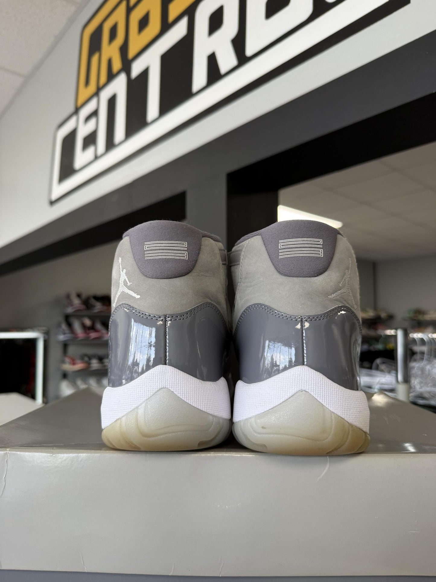 Jordan 11 "Cool Grey" Used Size 10